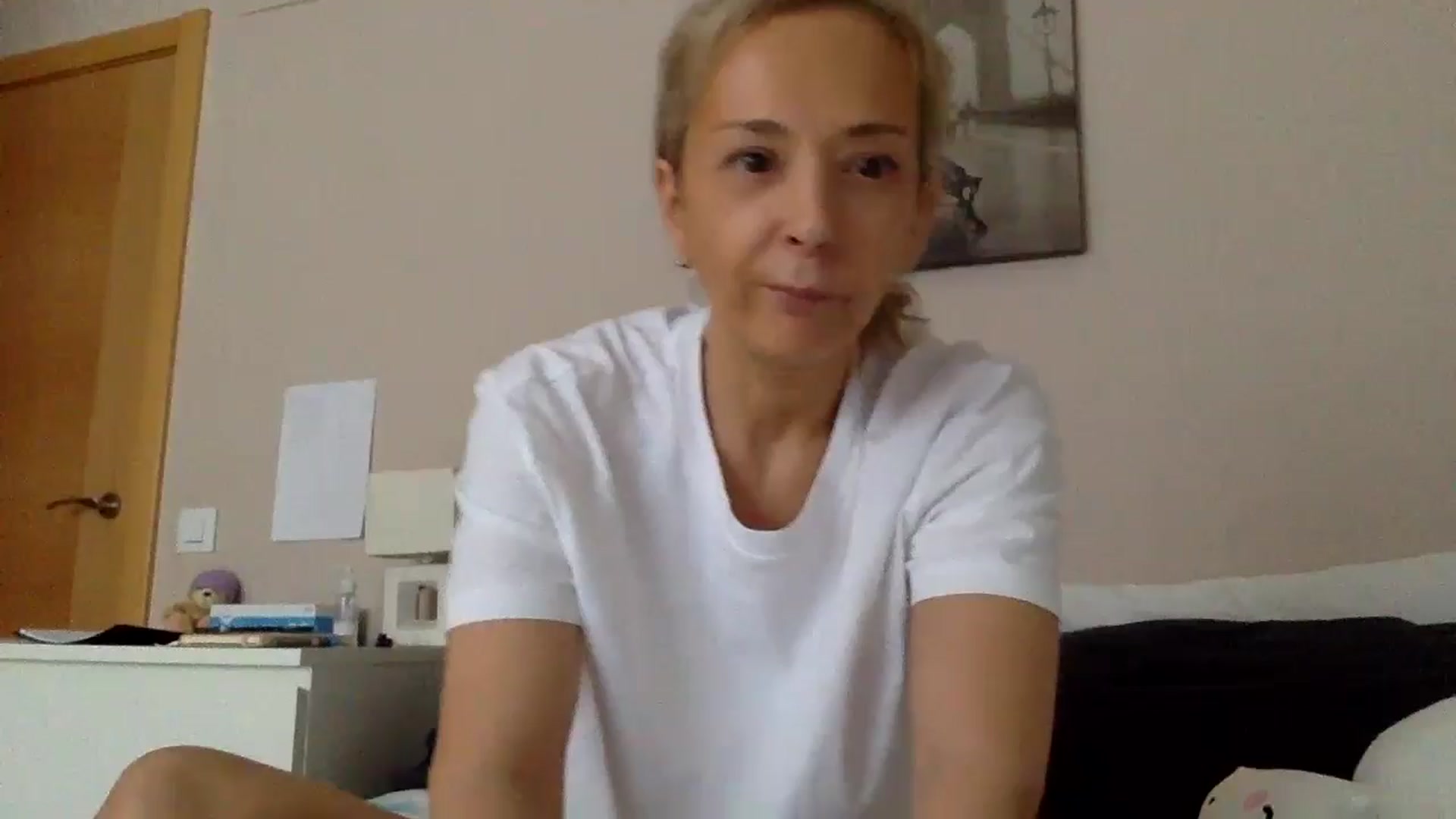 Gallery image thumbnail from Aimee_Angel's myfreecams stream on, 05/25/2024, 18:44 image 1 of 20