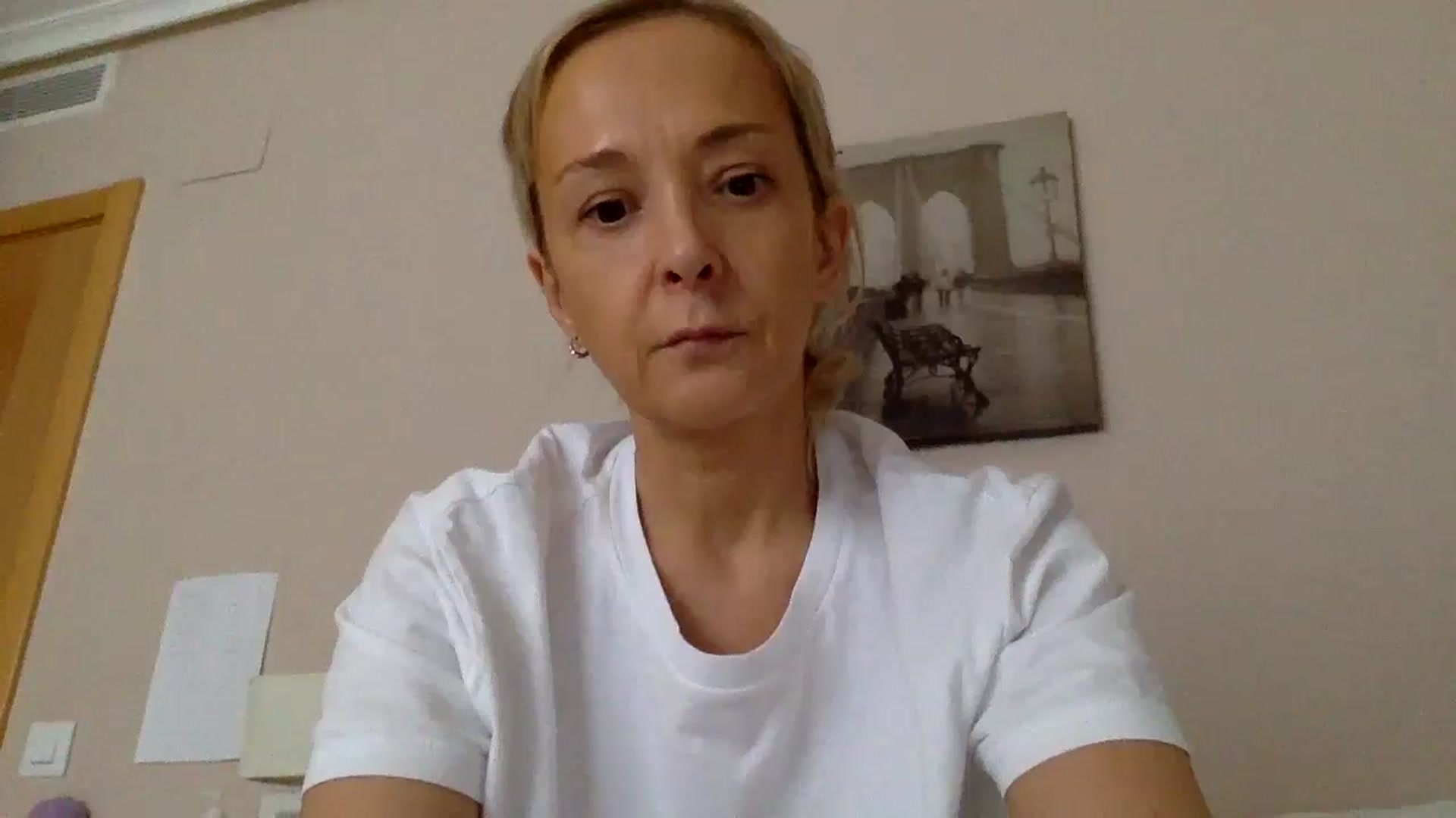 Gallery image thumbnail from Aimee_Angel's myfreecams stream on, 05/25/2024, 18:44 image 8 of 20