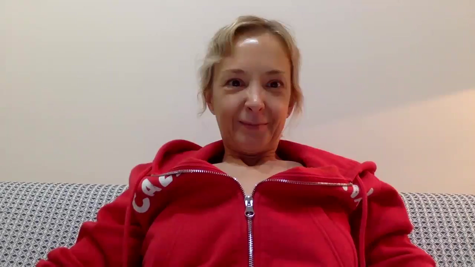 Gallery image thumbnail from Aimee_Angel's myfreecams stream on, 05/26/2024, 22:19 image 7 of 20