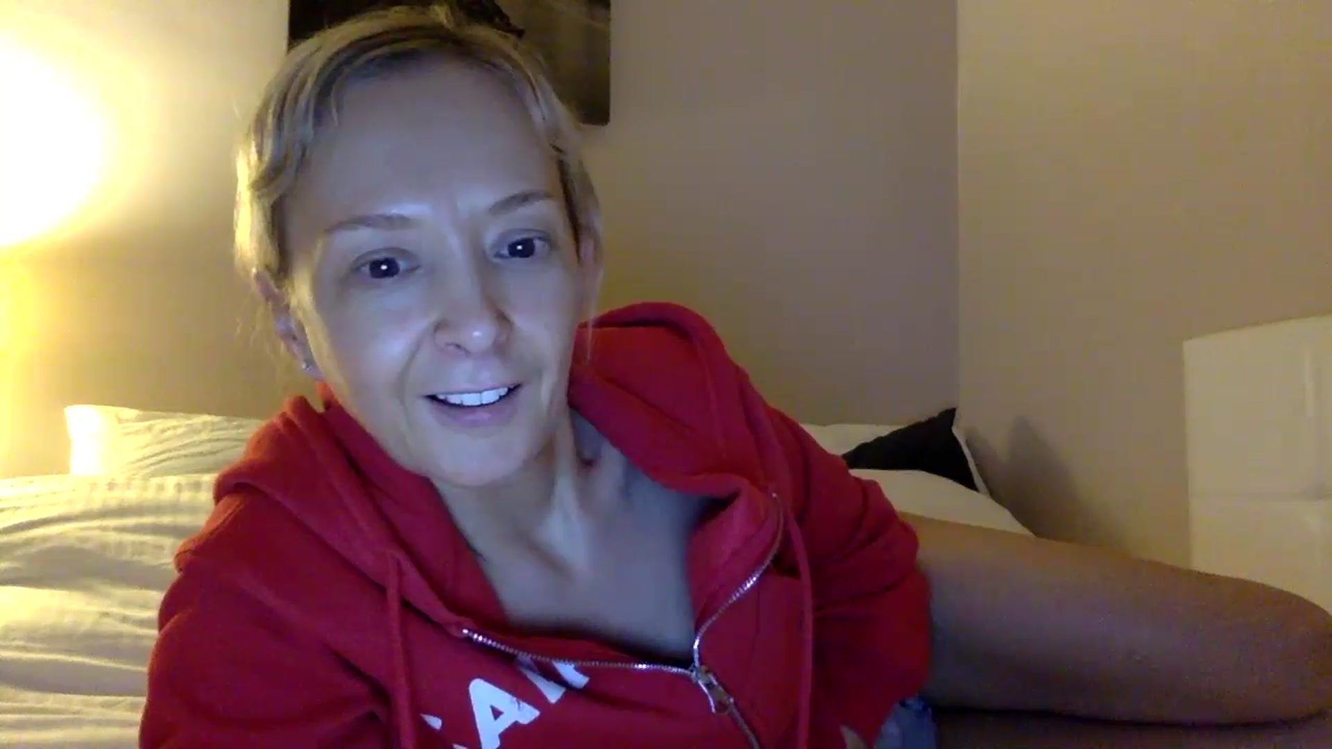 Gallery image thumbnail from Aimee_Angel's myfreecams stream on, 05/29/2024, 20:27 image 2 of 20