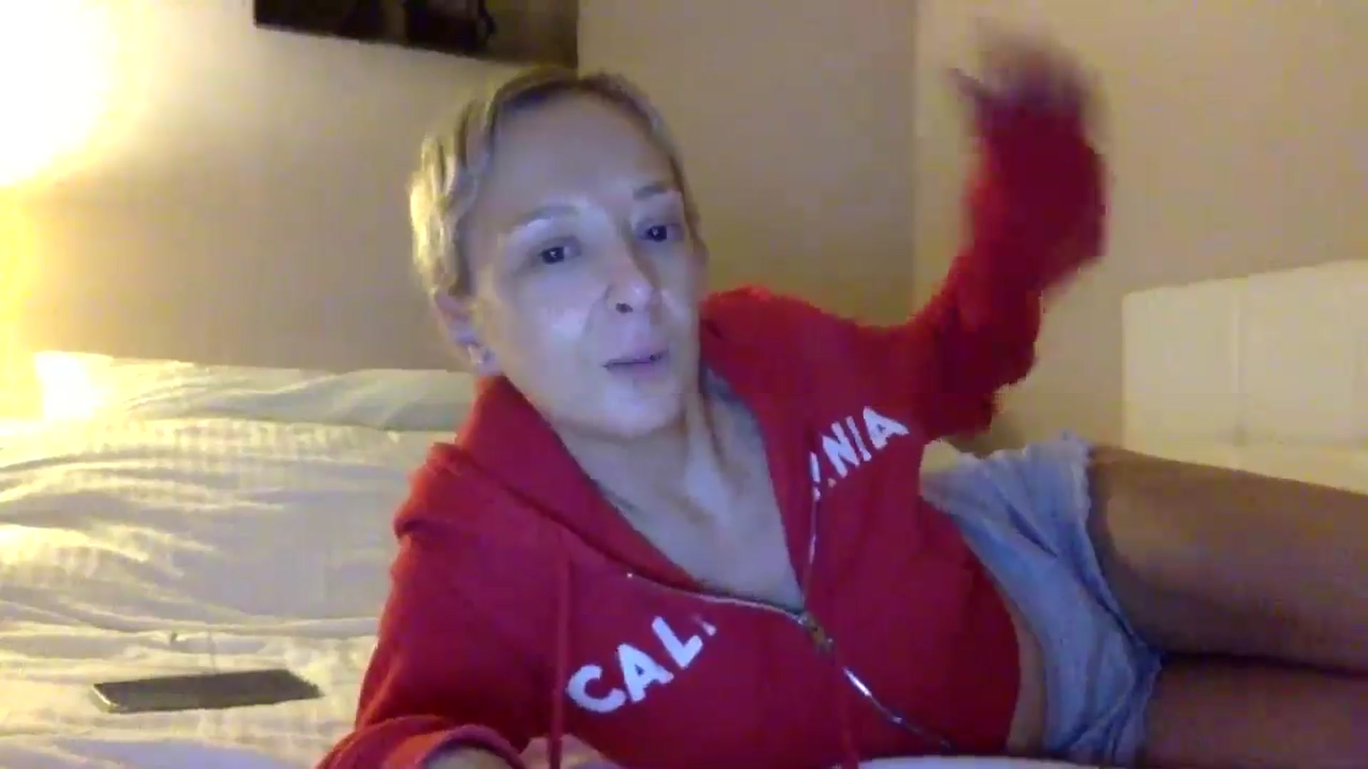 Gallery image thumbnail from Aimee_Angel's myfreecams stream on, 05/29/2024, 21:07 image 2 of 20