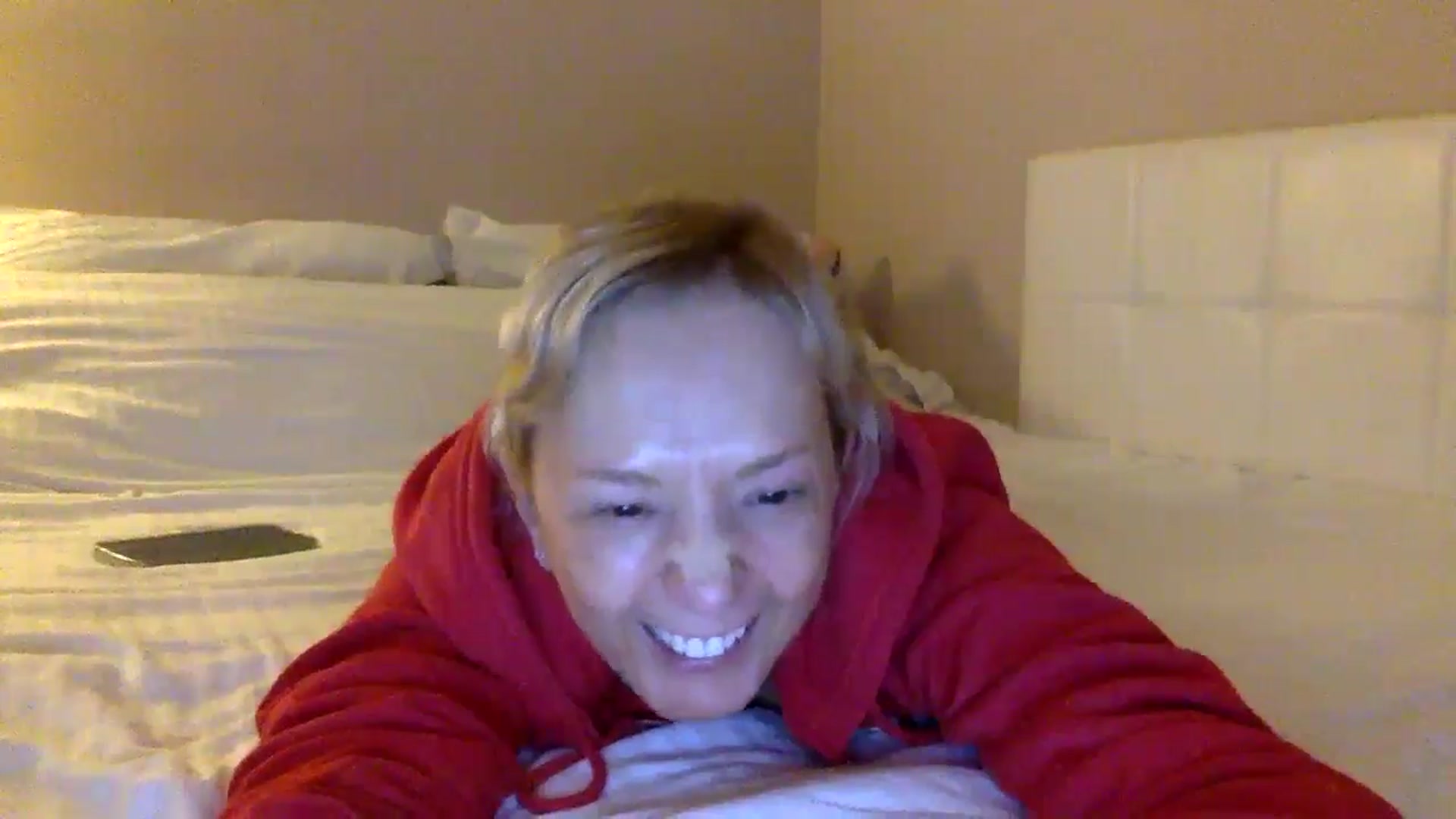 Gallery image thumbnail from Aimee_Angel's myfreecams stream on, 05/29/2024, 21:07 image 7 of 20