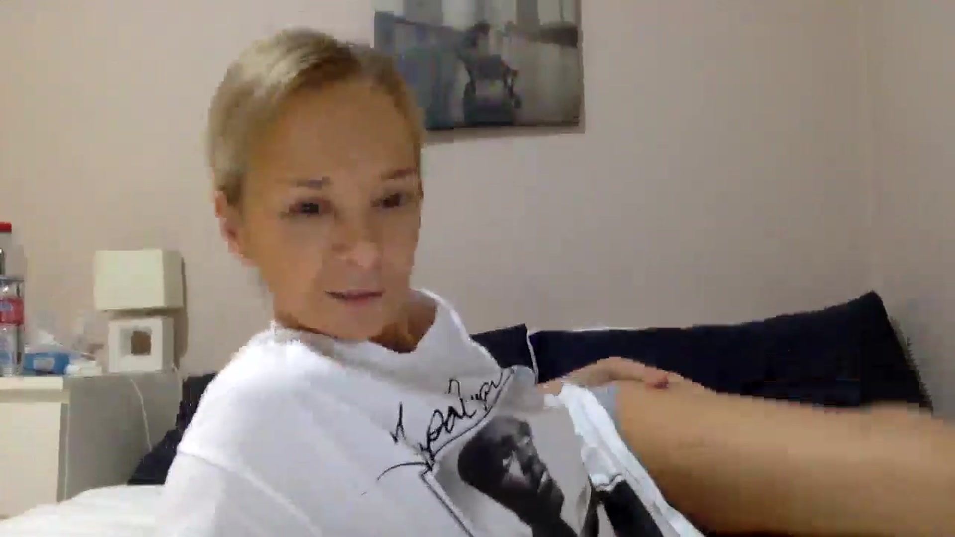 Gallery image thumbnail from Aimee_Angel's myfreecams stream on, 05/30/2024, 20:58 image 13 of 20