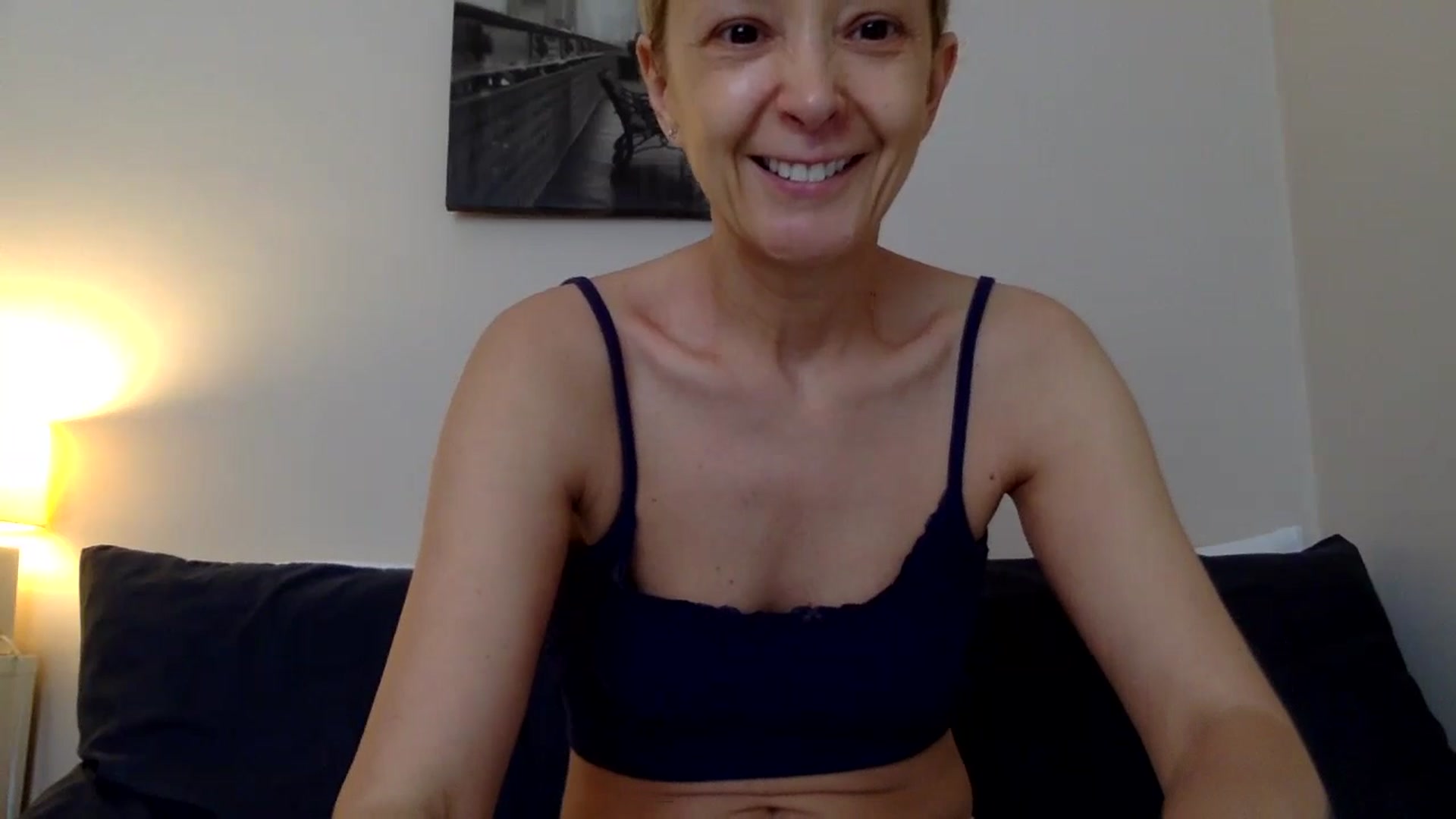 Gallery image thumbnail from Aimee_Angel's myfreecams stream on, 06/02/2024, 15:08 image 7 of 20