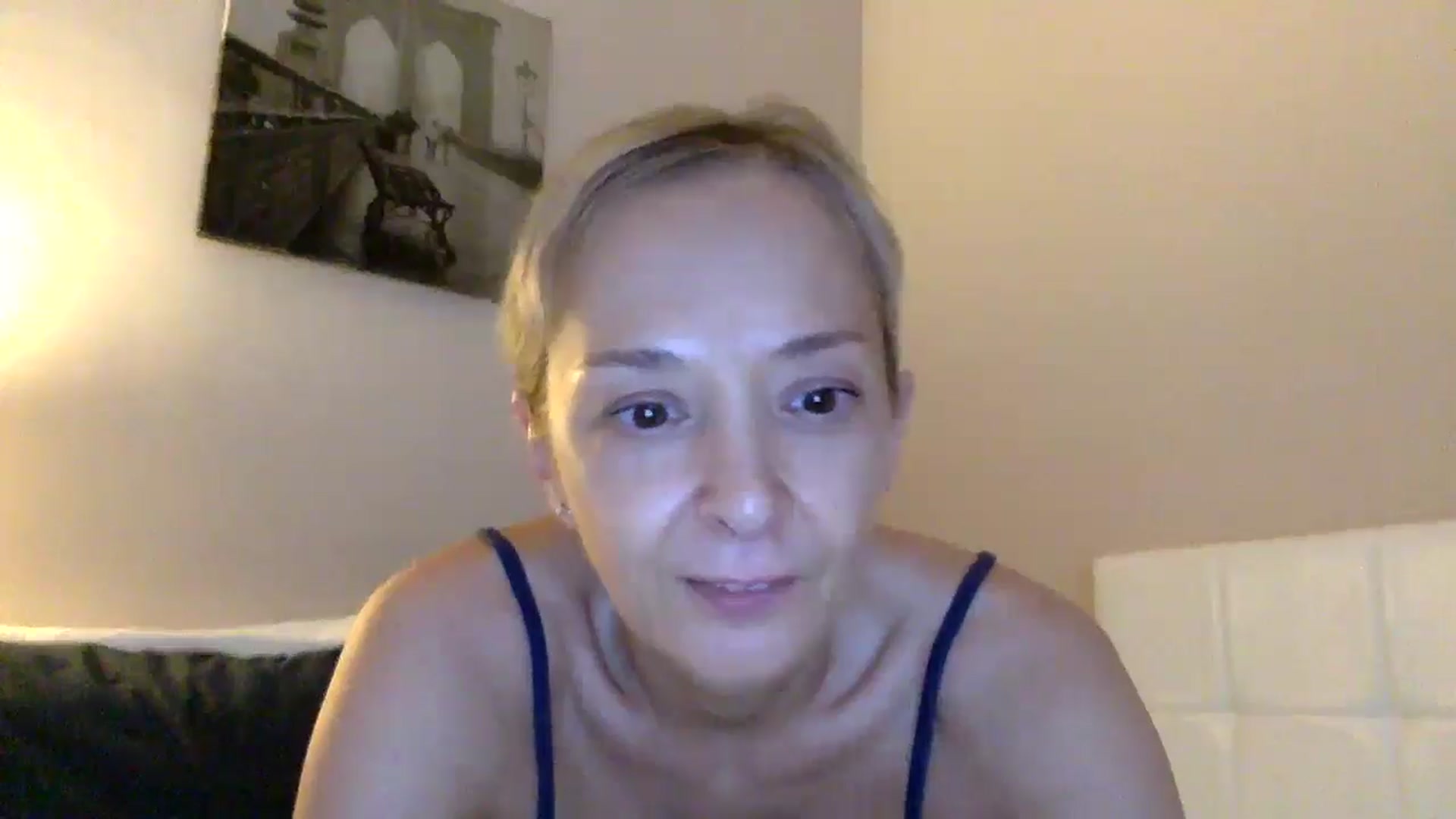 Gallery image thumbnail from Aimee_Angel's myfreecams stream on, 06/04/2024, 19:34 image 14 of 20