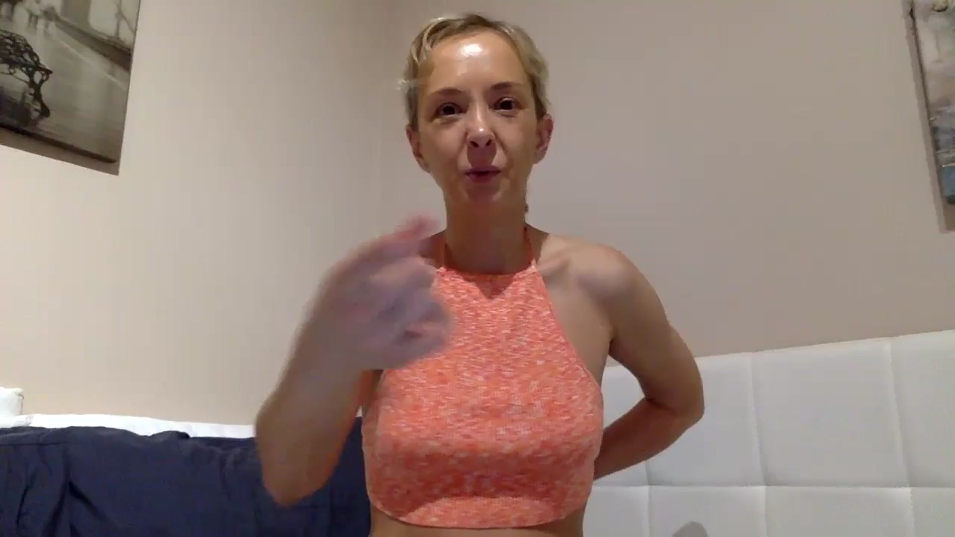 Gallery image thumbnail from Aimee_Angel's myfreecams stream on, 06/06/2024, 20:35 image 8 of 20