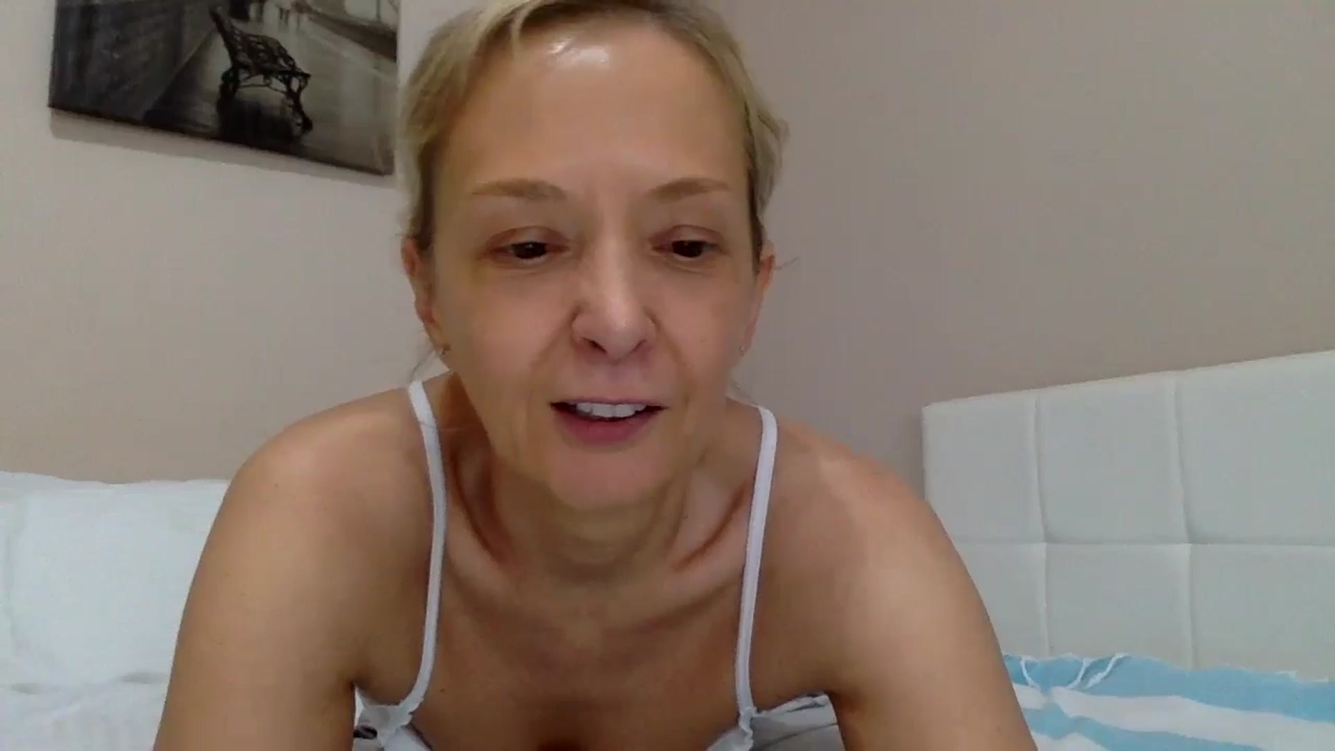 Gallery image thumbnail from Aimee_Angel's myfreecams stream on, 06/12/2024, 18:43 image 5 of 20