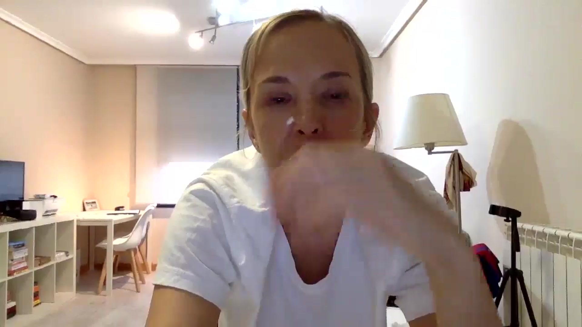 Gallery image thumbnail from Aimee_Angel's myfreecams stream on, 06/13/2024, 18:58 image 19 of 20