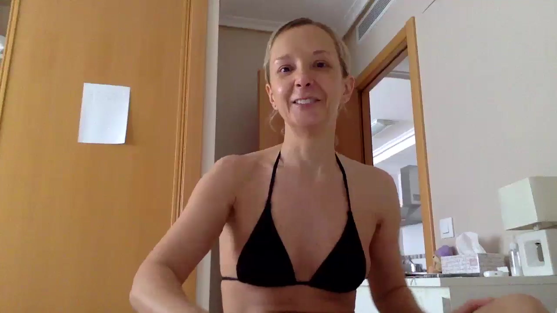 Gallery image thumbnail from Aimee_Angel's myfreecams stream on, 06/16/2024, 15:01 image 11 of 20
