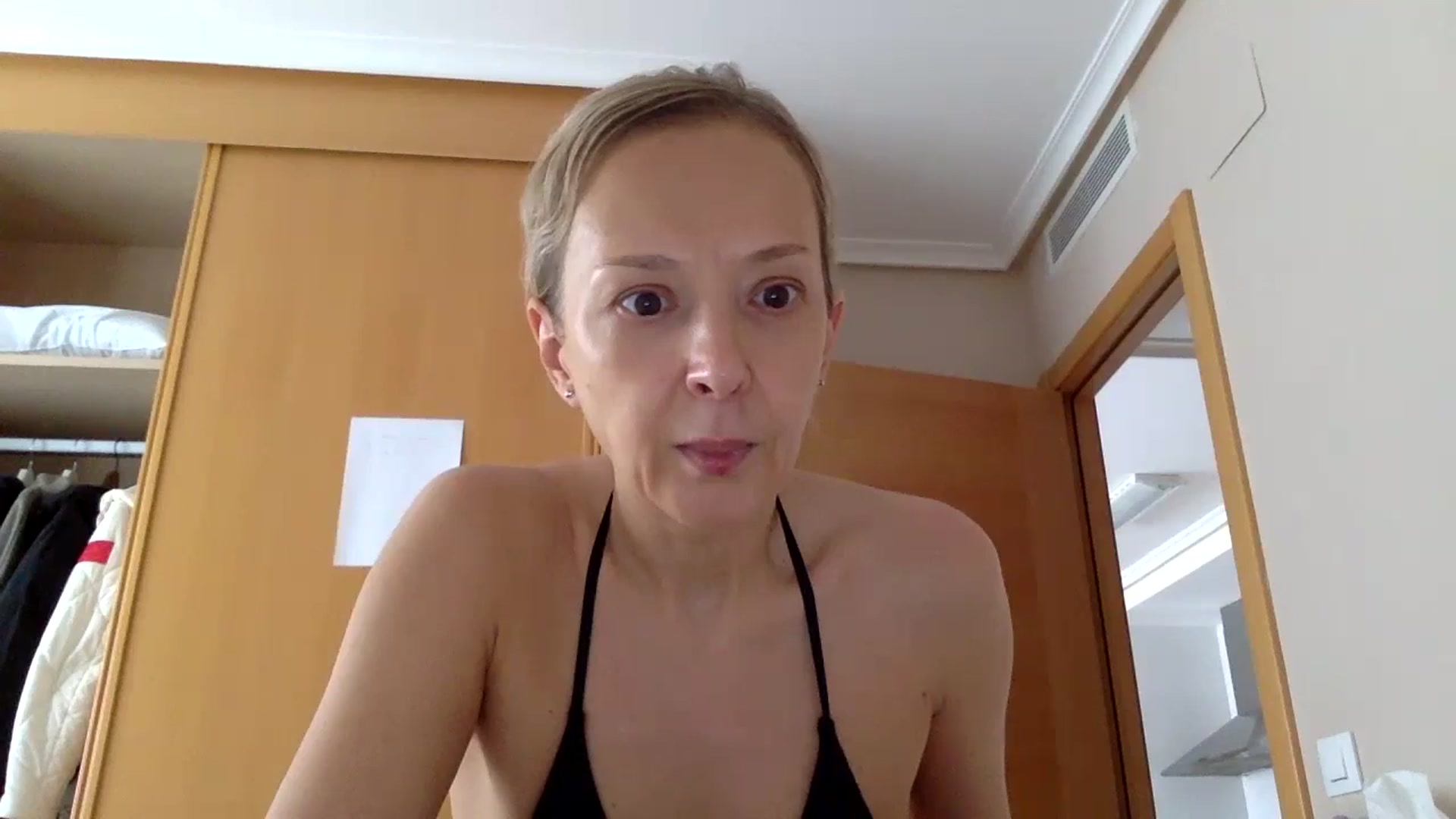 Gallery image thumbnail from Aimee_Angel's myfreecams stream on, 06/16/2024, 15:01 image 2 of 20