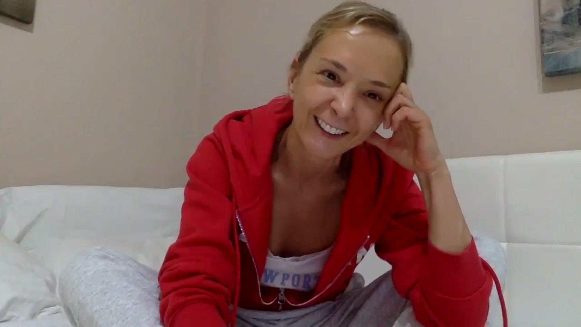 Gallery image thumbnail from Aimee_Angel's myfreecams stream on, 06/20/2024, 23:00 image 11 of 20