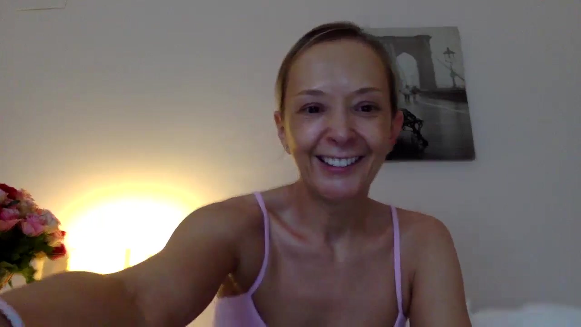 Gallery image thumbnail from Aimee_Angel's myfreecams stream on, 07/07/2024, 16:20 image 2 of 20