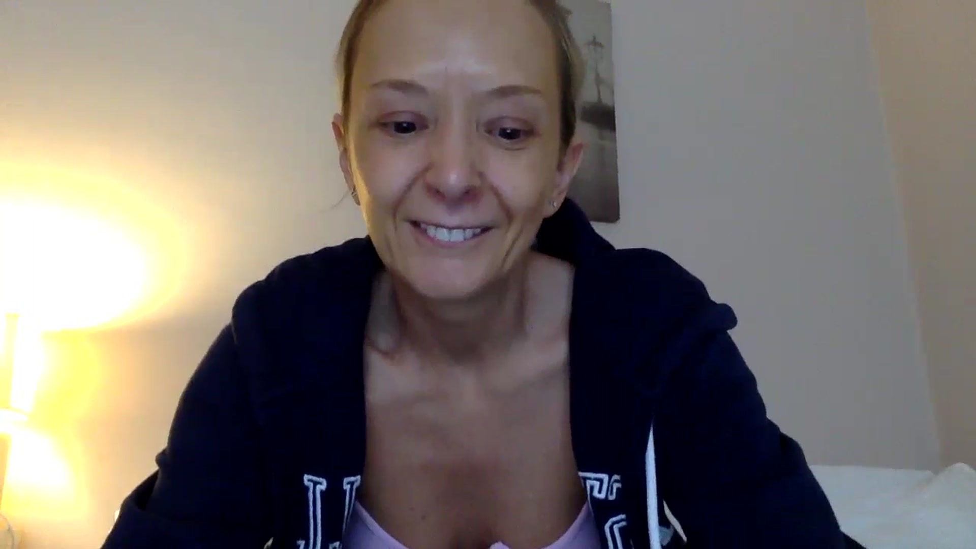 Gallery image thumbnail from Aimee_Angel's myfreecams stream on, 07/07/2024, 16:20 image 15 of 20