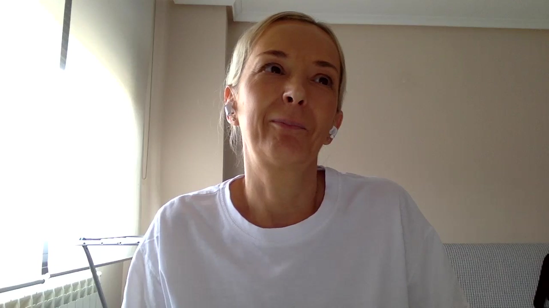 Gallery image thumbnail from Aimee_Angel's myfreecams stream on, 07/13/2024, 17:34 image 15 of 20