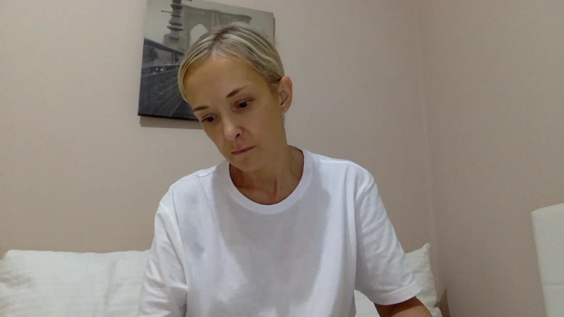 Gallery image thumbnail from Aimee_Angel's myfreecams stream on, 07/16/2024, 21:06 image 3 of 20