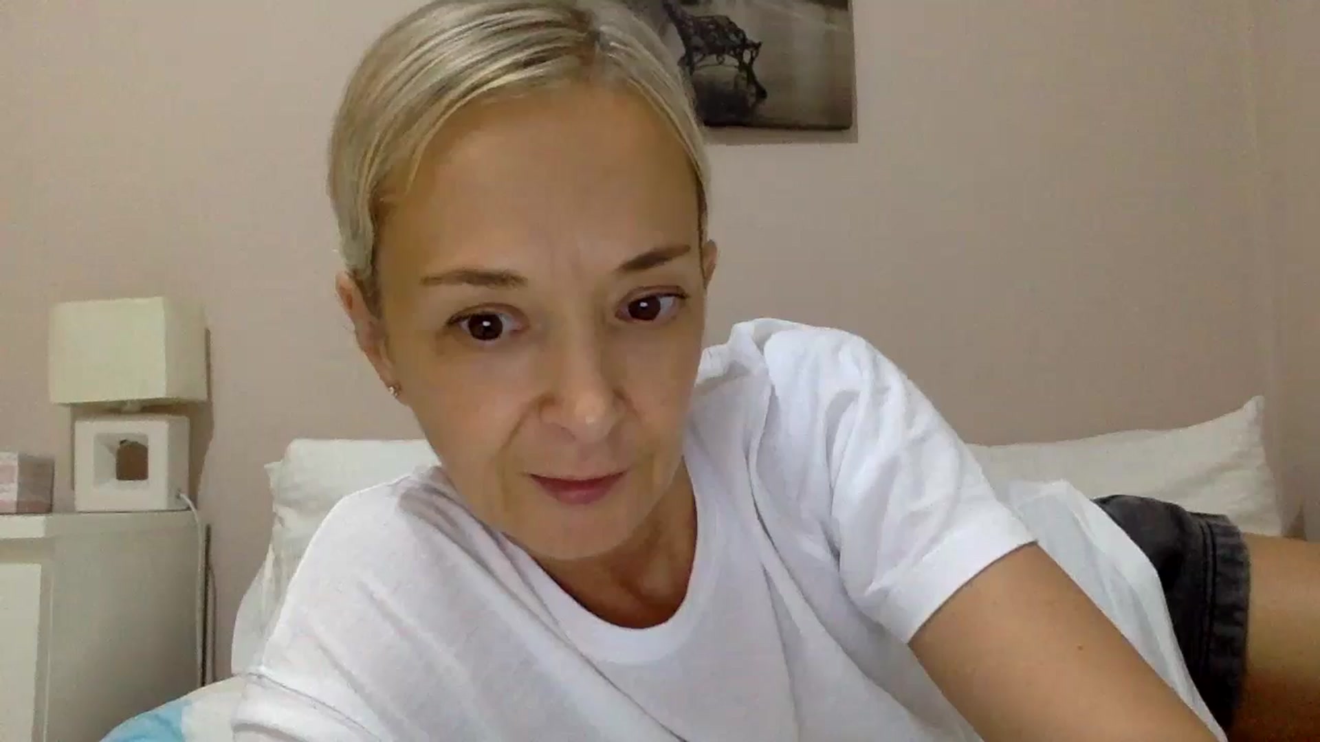 Gallery image thumbnail from Aimee_Angel's myfreecams stream on, 07/16/2024, 21:06 image 16 of 20