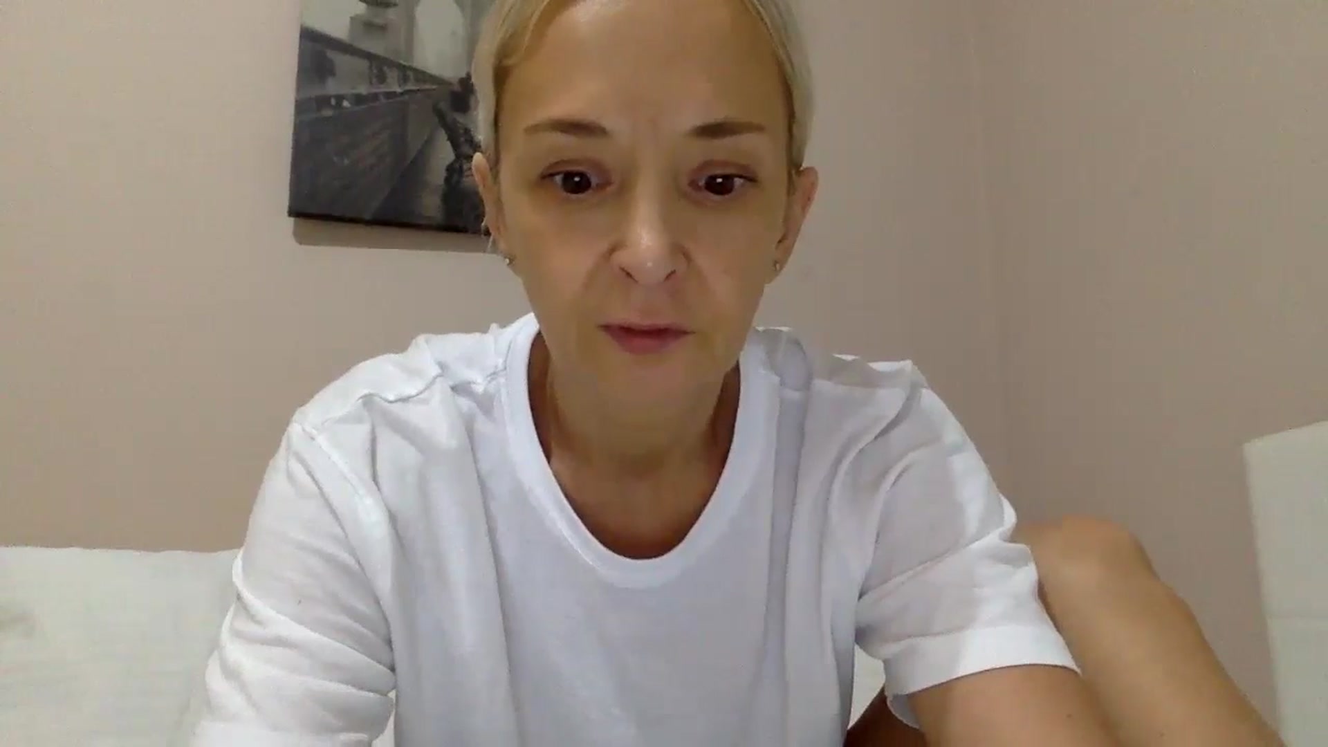 Gallery image thumbnail from Aimee_Angel's myfreecams stream on, 07/16/2024, 21:06 image 8 of 20