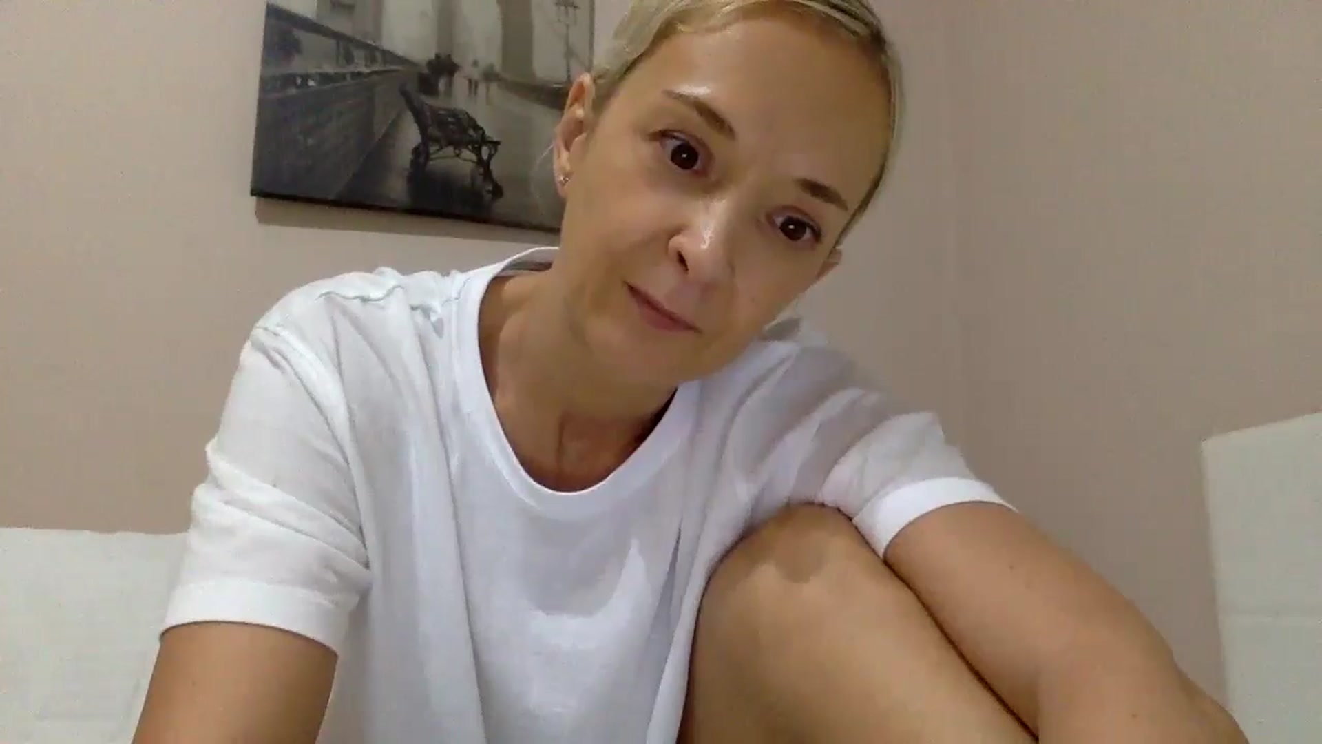 Gallery image thumbnail from Aimee_Angel's myfreecams stream on, 07/16/2024, 21:06 image 14 of 20