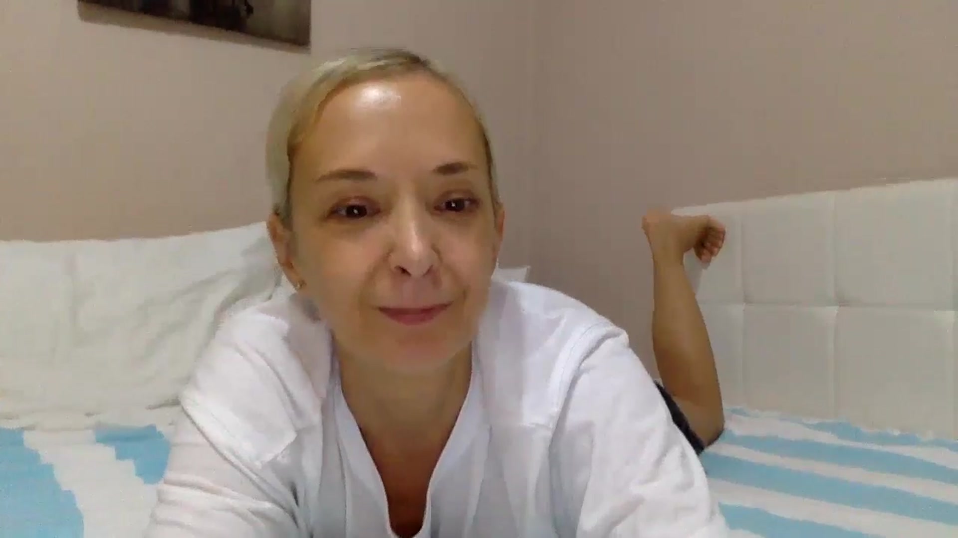 Gallery image thumbnail from Aimee_Angel's myfreecams stream on, 07/16/2024, 21:38 image 12 of 20