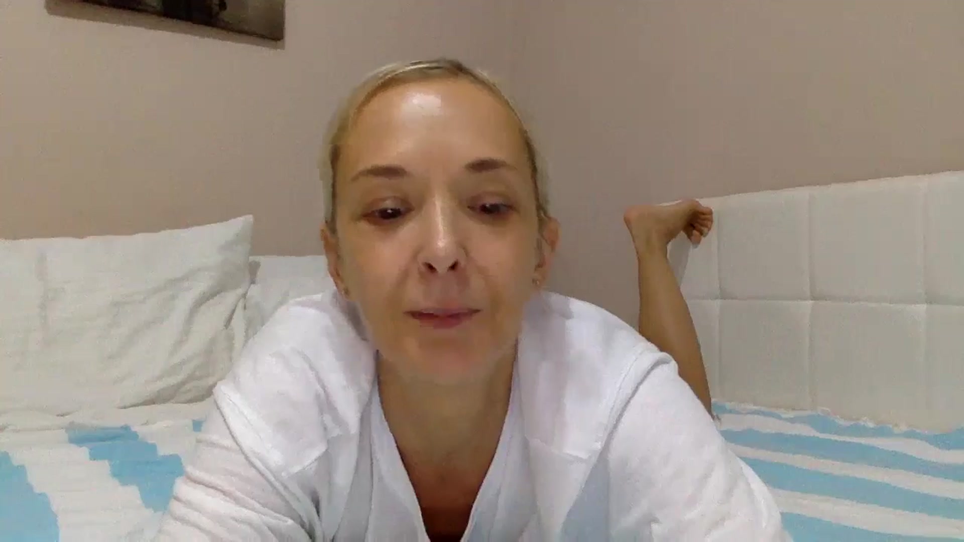 Gallery image thumbnail from Aimee_Angel's myfreecams stream on, 07/16/2024, 21:38 image 13 of 20