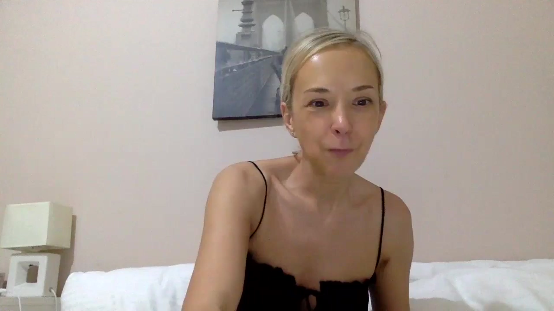 Gallery image thumbnail from Aimee_Angel's myfreecams stream on, 07/17/2024, 21:49 image 7 of 20