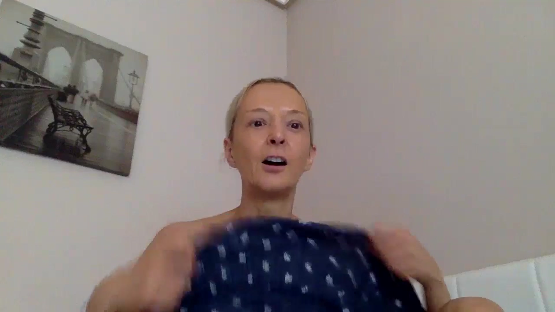 Gallery image thumbnail from Aimee_Angel's myfreecams stream on, 07/20/2024, 12:56 image 9 of 20