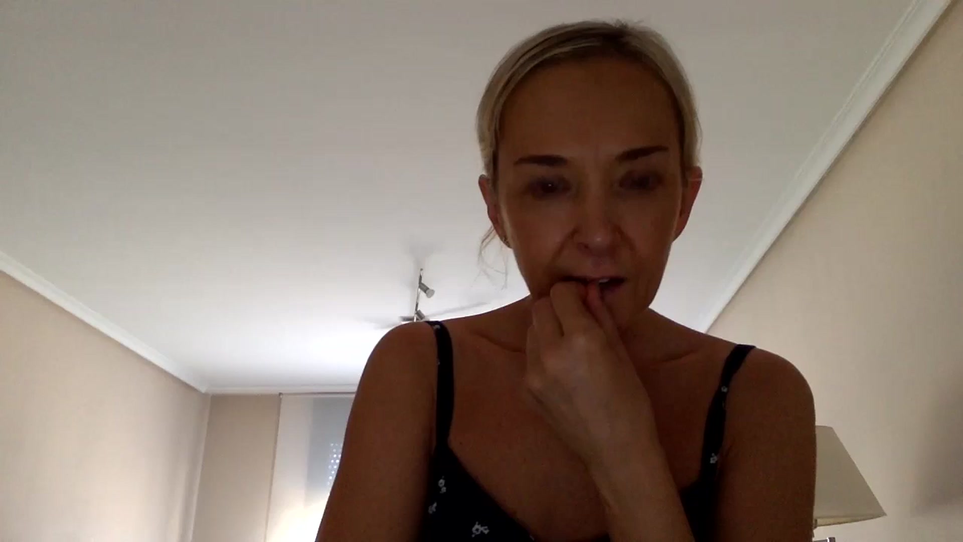 Gallery image thumbnail from Aimee_Angel's myfreecams stream on, 07/25/2024, 17:30 image 8 of 20