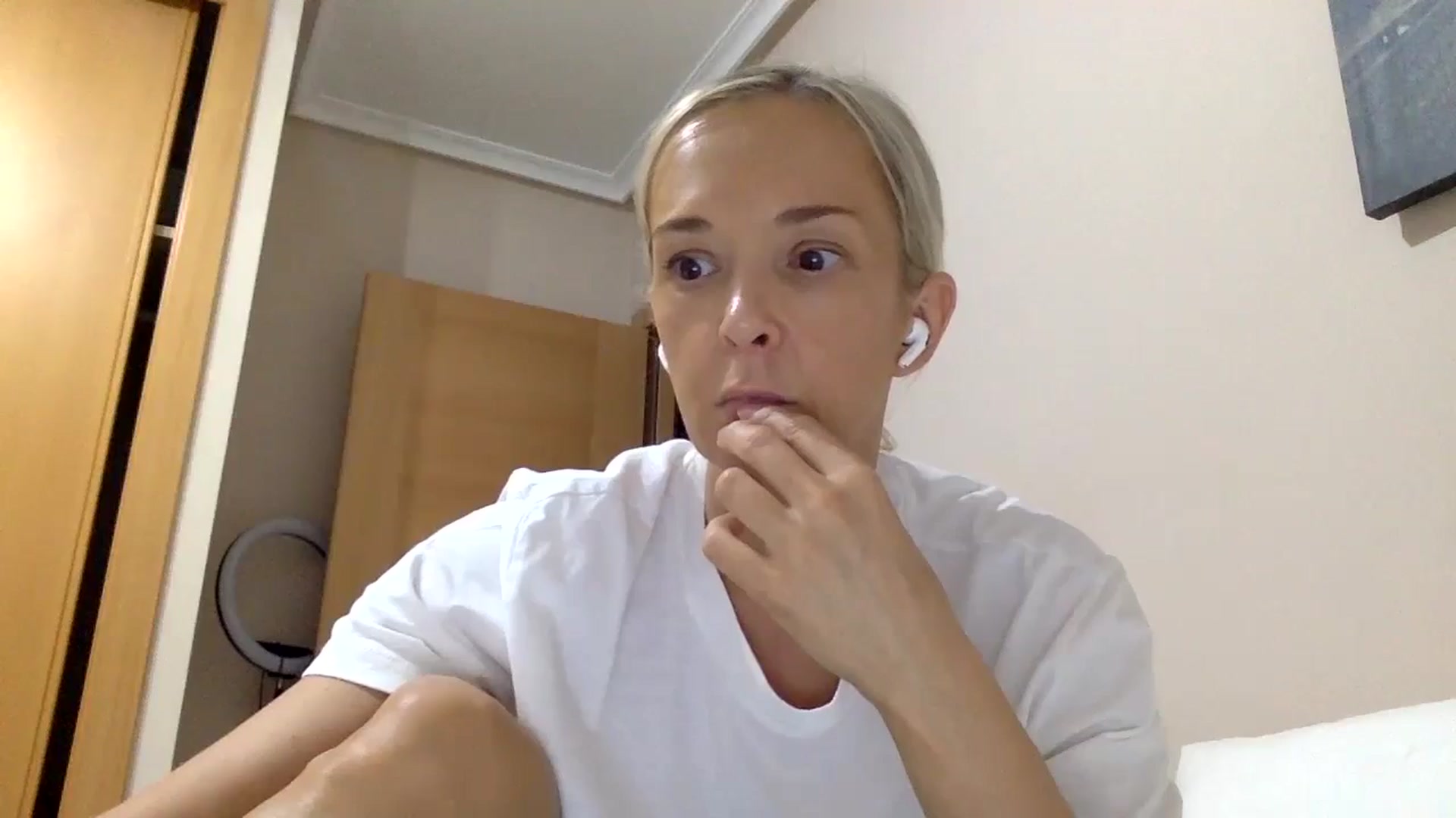 Gallery image thumbnail from Aimee_Angel's myfreecams stream on, 07/25/2024, 21:02 image 16 of 20