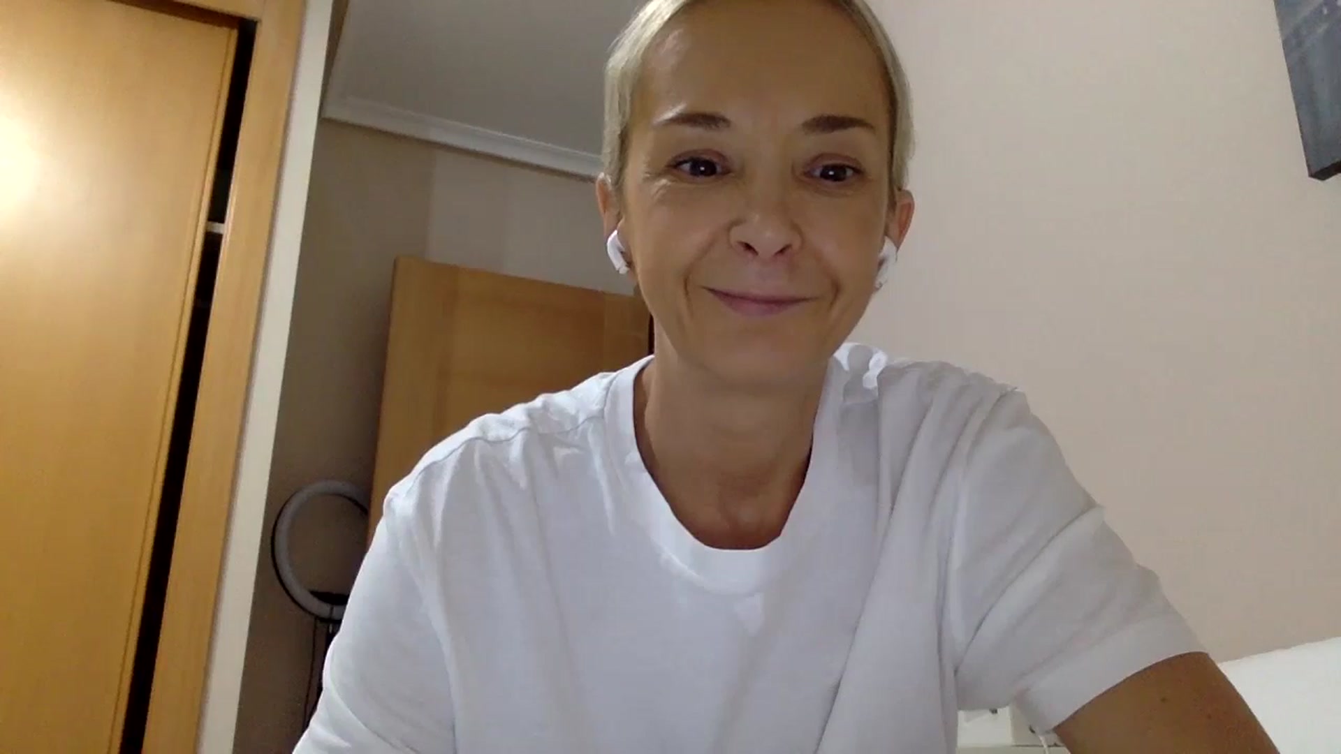 Gallery image thumbnail from Aimee_Angel's myfreecams stream on, 07/25/2024, 21:02 image 8 of 20
