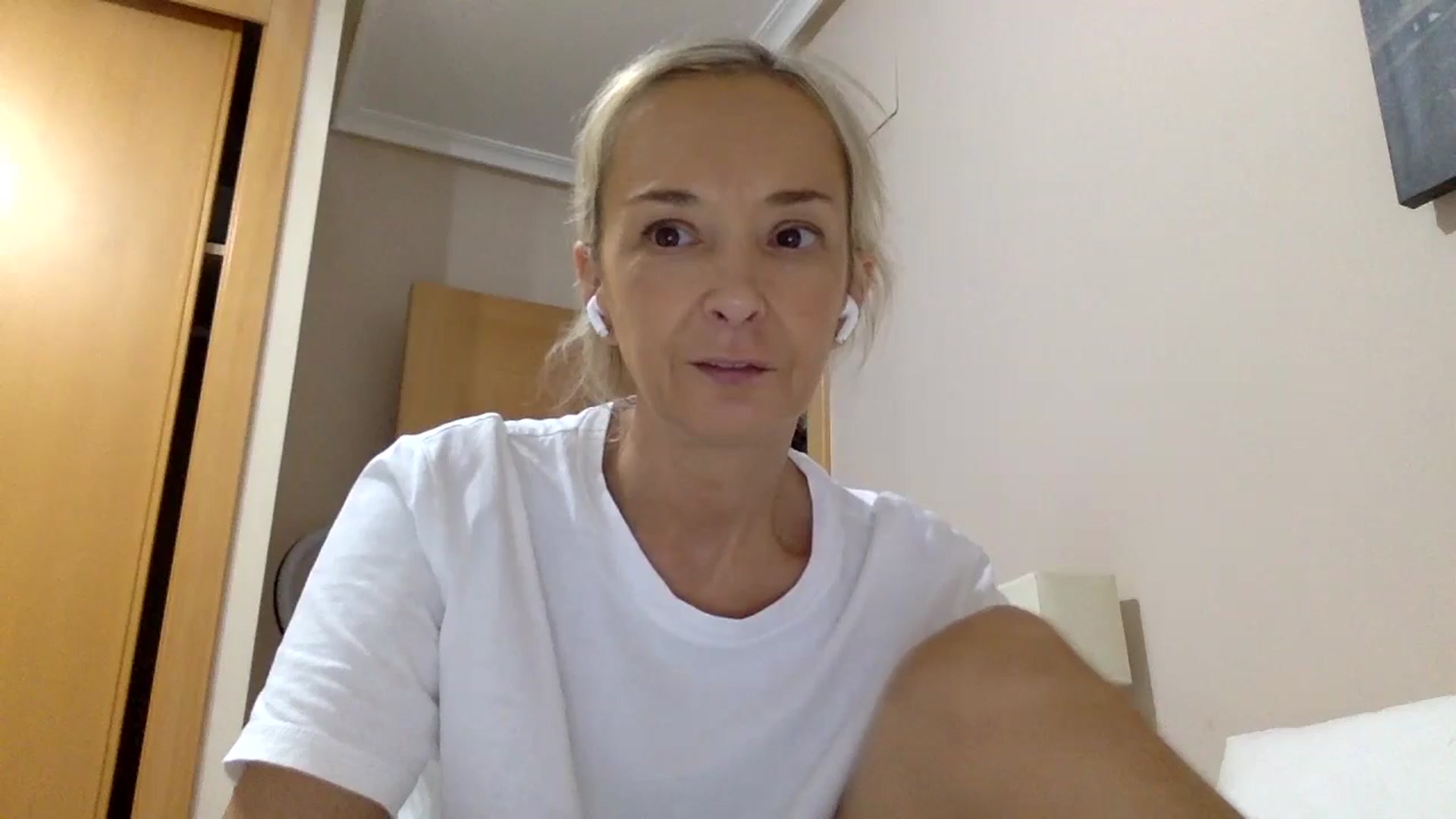 Gallery image thumbnail from Aimee_Angel's myfreecams stream on, 07/25/2024, 21:02 image 4 of 20