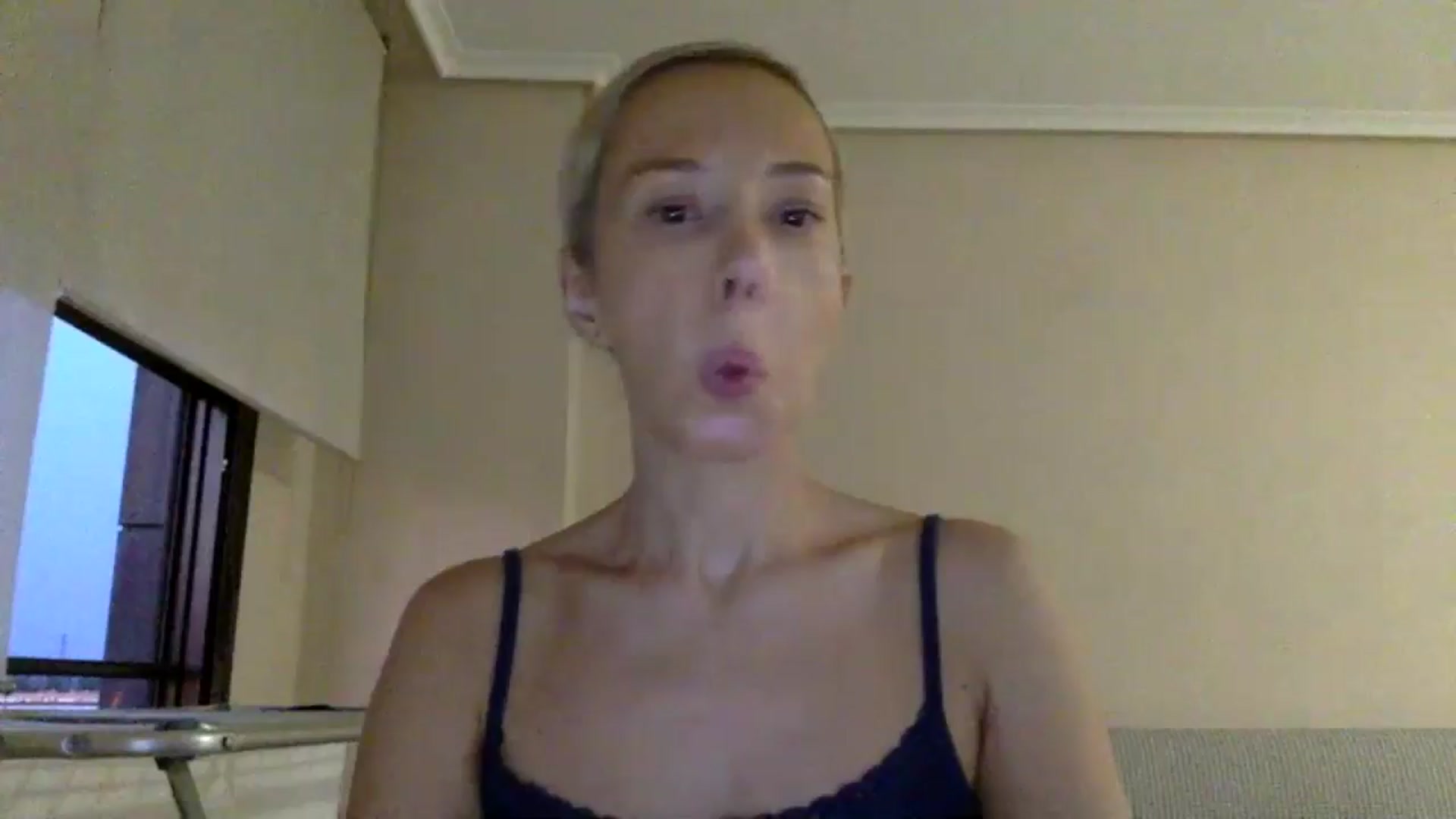 Gallery image thumbnail from Aimee_Angel's myfreecams stream on, 08/05/2024, 19:50 image 13 of 20