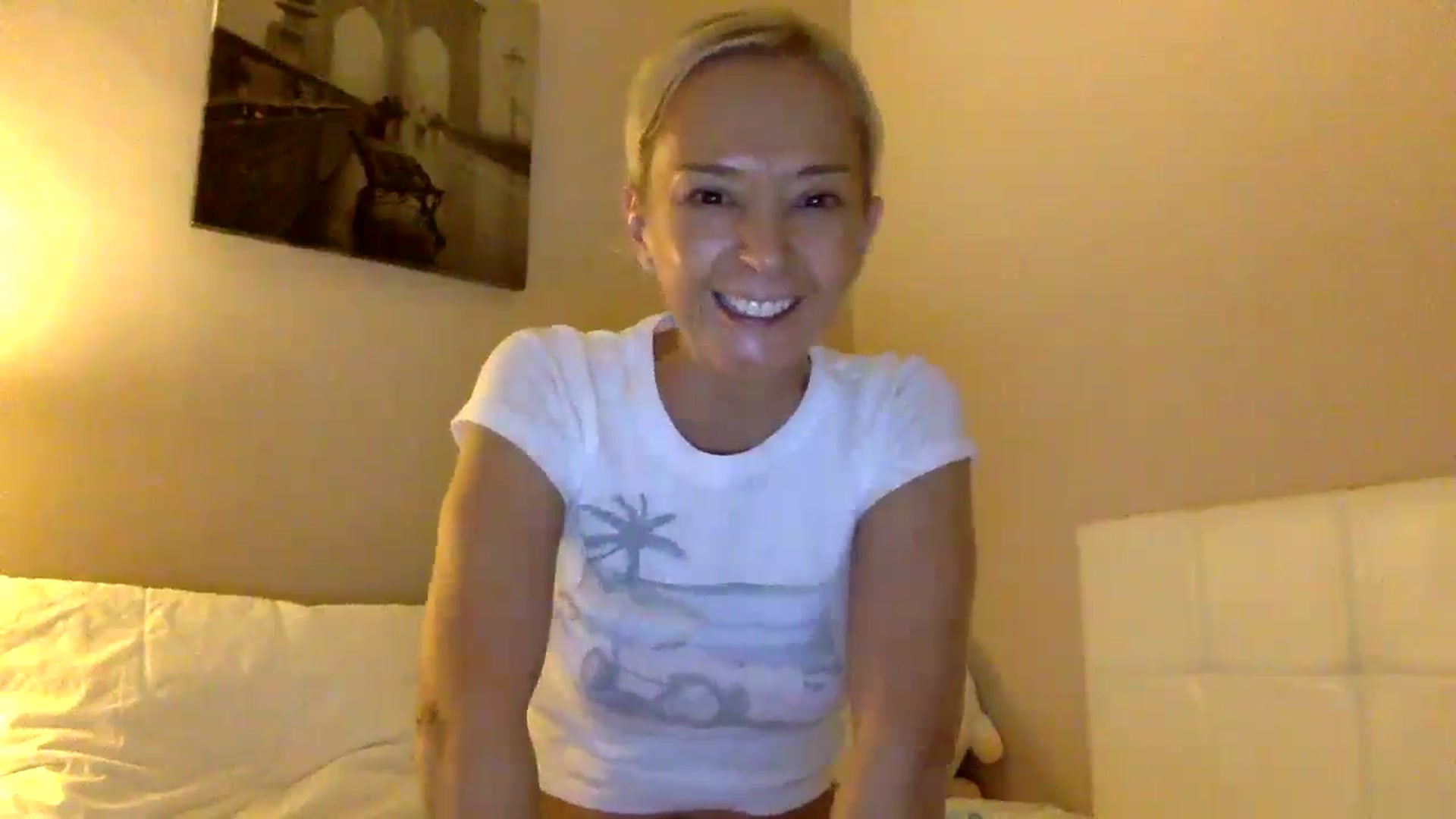 Gallery image thumbnail from Aimee_Angel's myfreecams stream on, 08/07/2024, 18:35 image 17 of 20