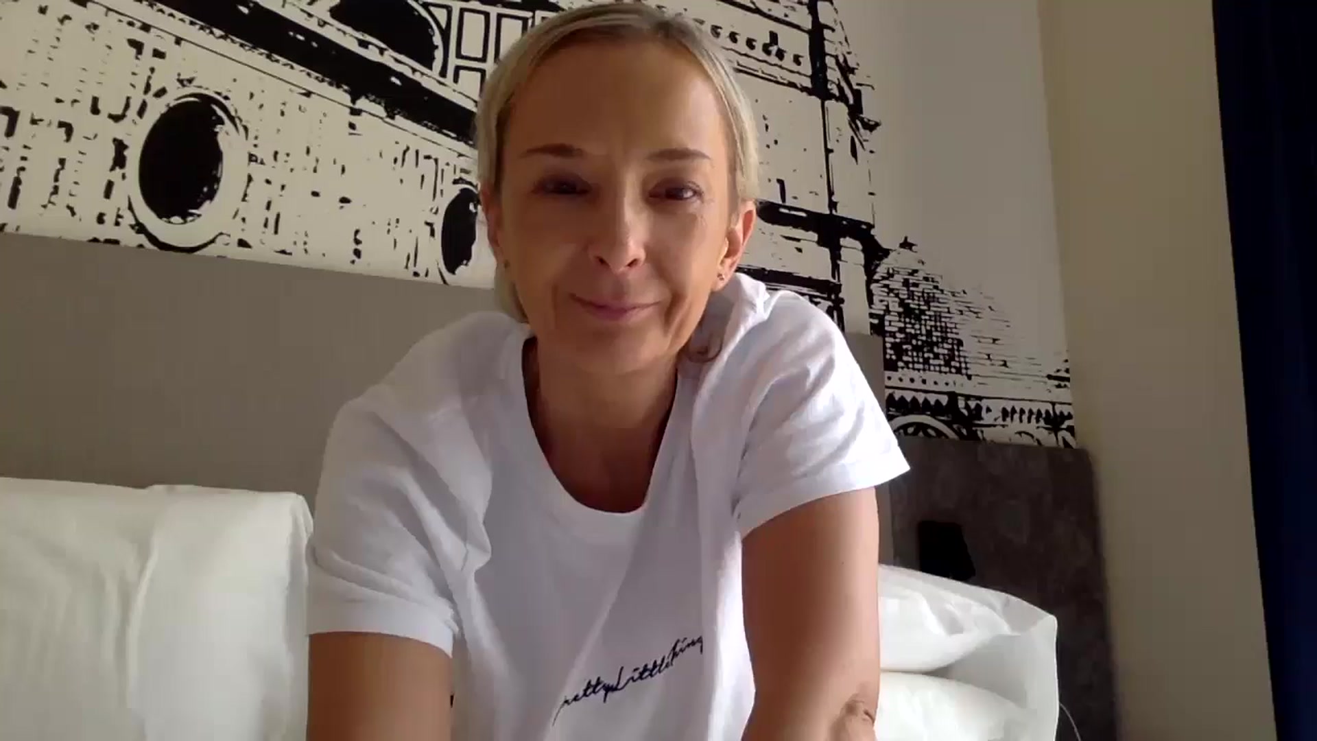 Gallery image thumbnail from Aimee_Angel's myfreecams stream on, 08/11/2024, 14:21 image 17 of 20