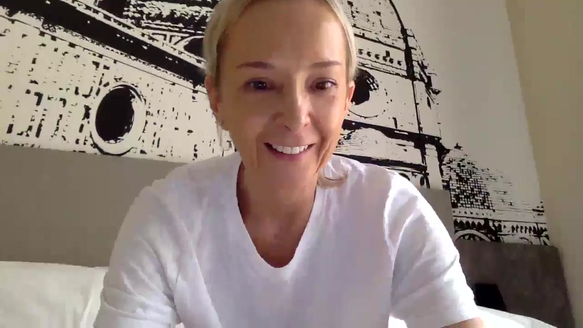 Gallery image thumbnail from Aimee_Angel's myfreecams stream on, 08/11/2024, 14:21 image 7 of 20