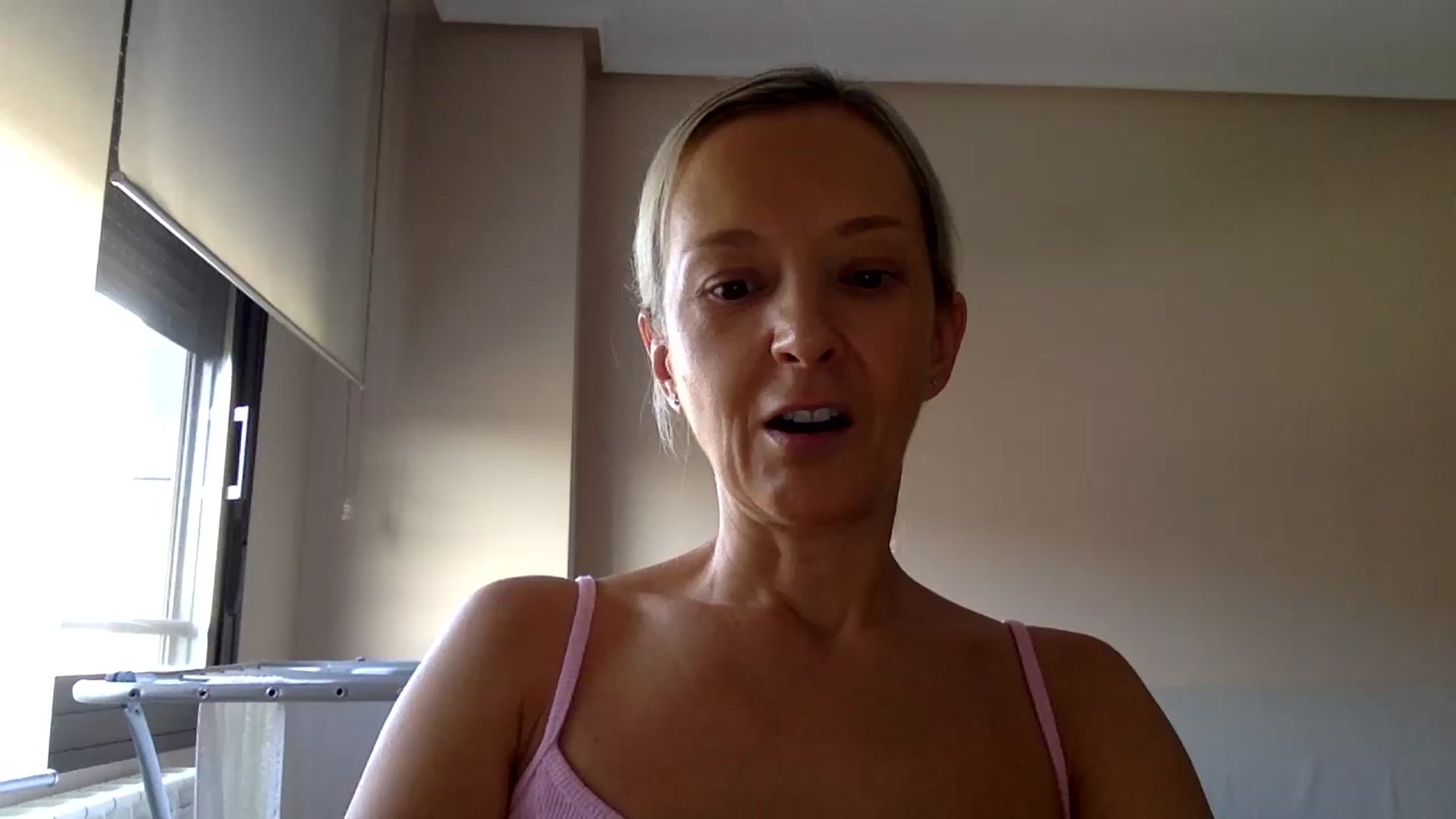 Gallery image thumbnail from Aimee_Angel's myfreecams stream on, 08/14/2024, 17:47 image 9 of 20