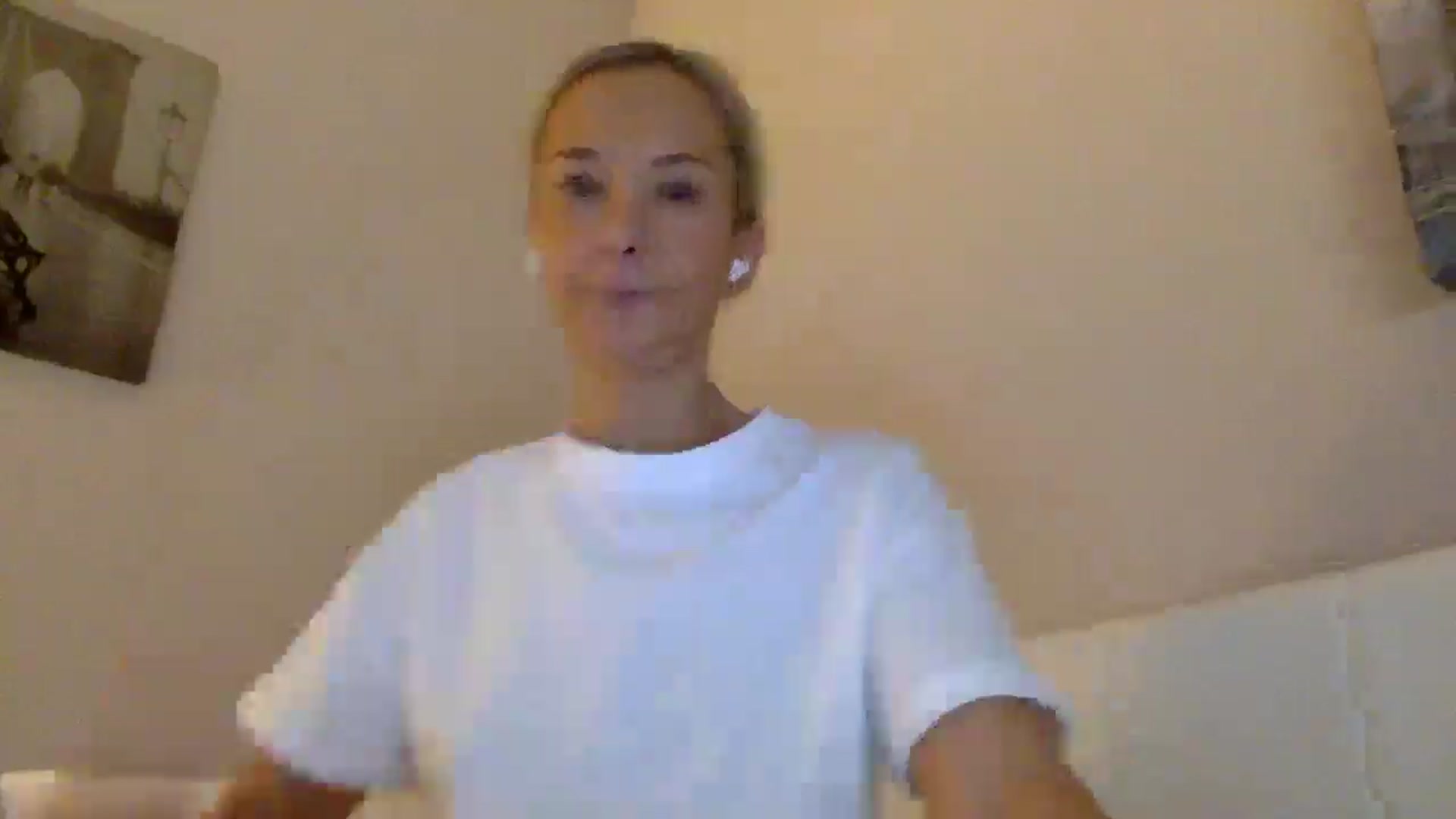 Gallery image thumbnail from Aimee_Angel's myfreecams stream on, 08/16/2024, 15:03 image 5 of 20