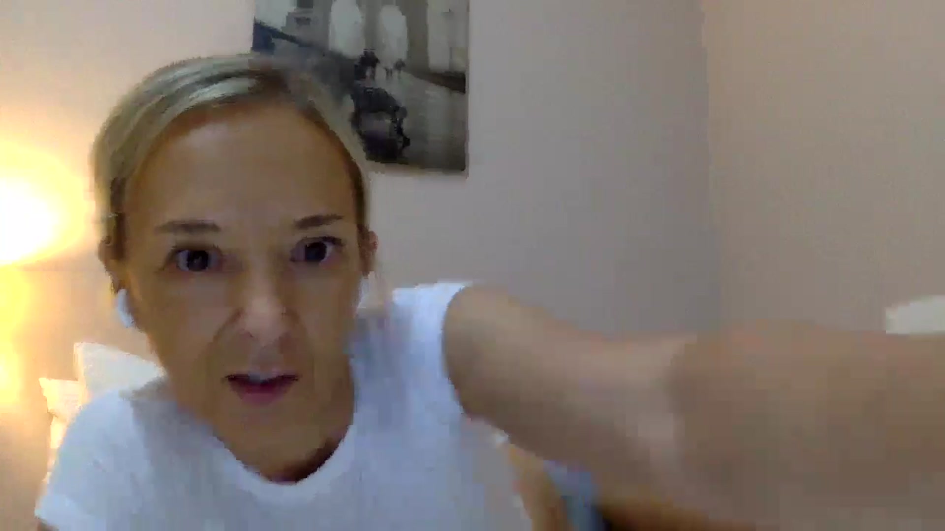 Gallery image thumbnail from Aimee_Angel's myfreecams stream on, 08/21/2024, 21:13 image 7 of 20