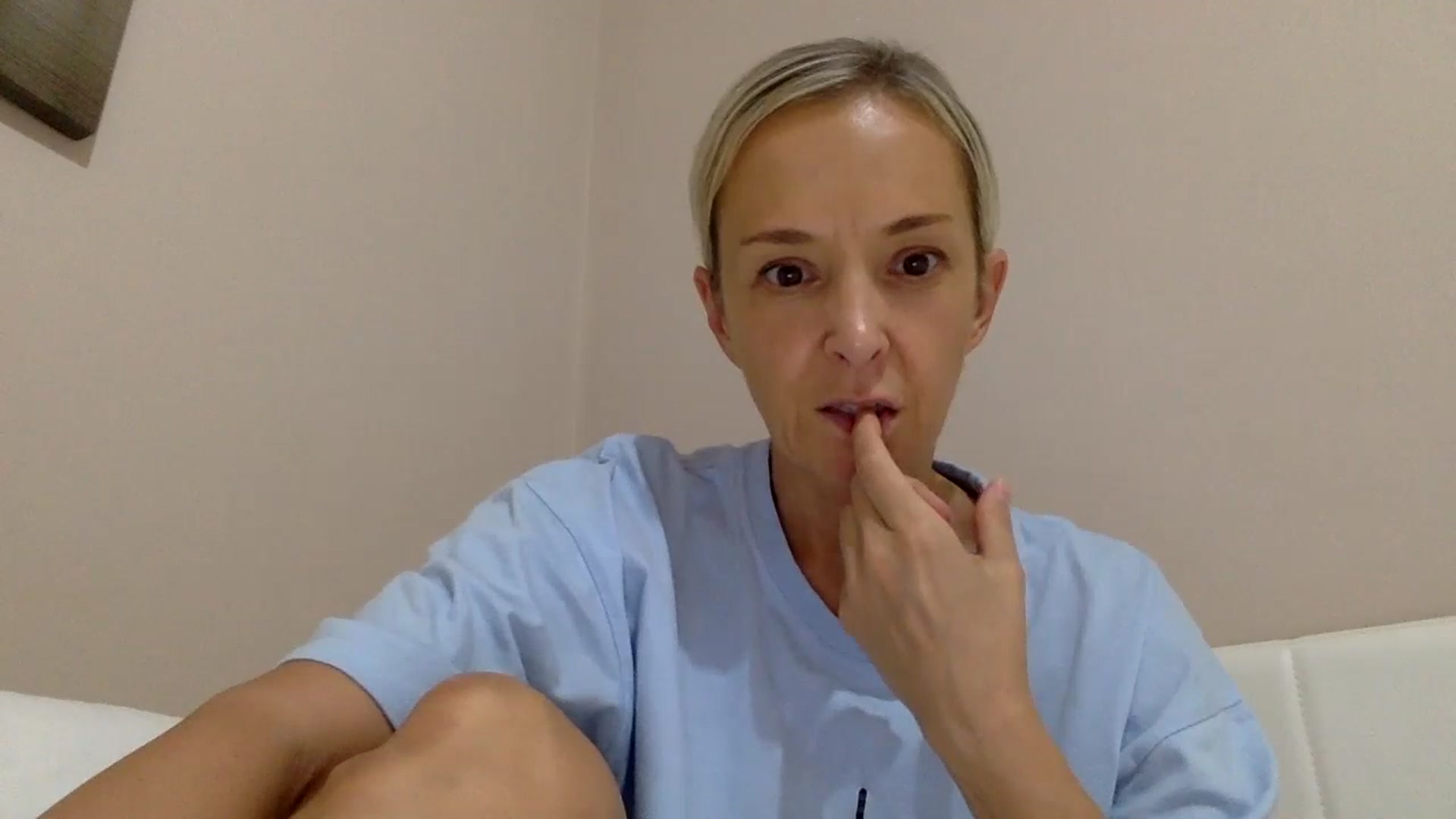 Gallery image thumbnail from Aimee_Angel's myfreecams stream on, 08/23/2024, 21:41 image 9 of 20
