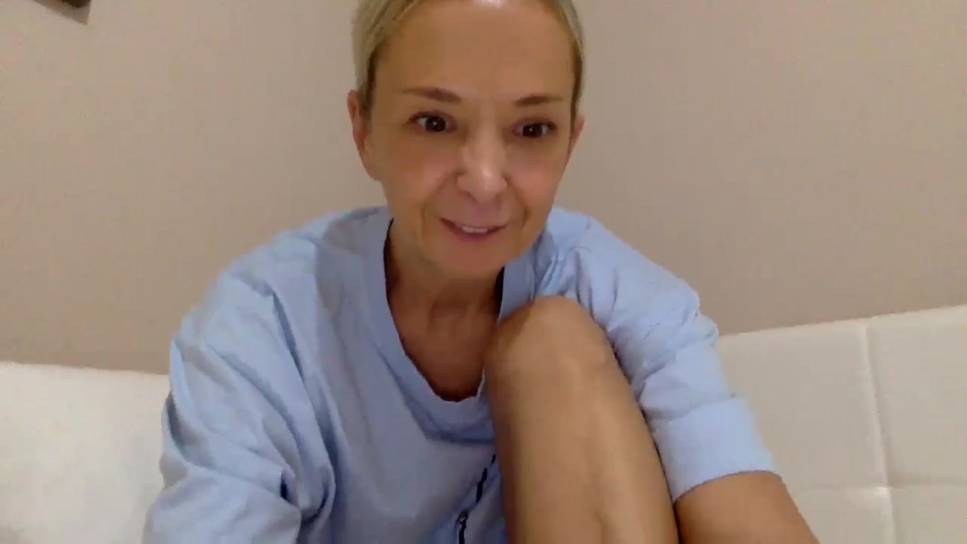 Gallery image thumbnail from Aimee_Angel's myfreecams stream on, 08/23/2024, 22:11 image 19 of 20