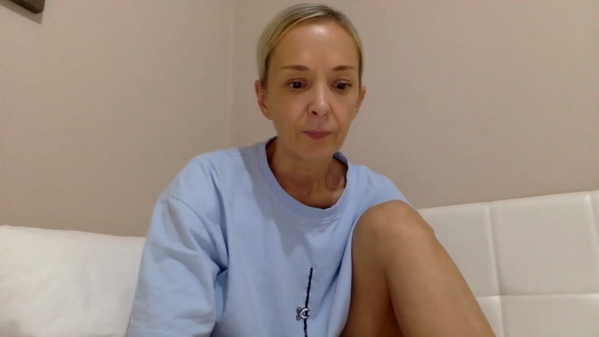 Gallery image thumbnail from Aimee_Angel's myfreecams stream on, 08/23/2024, 22:11 image 14 of 20