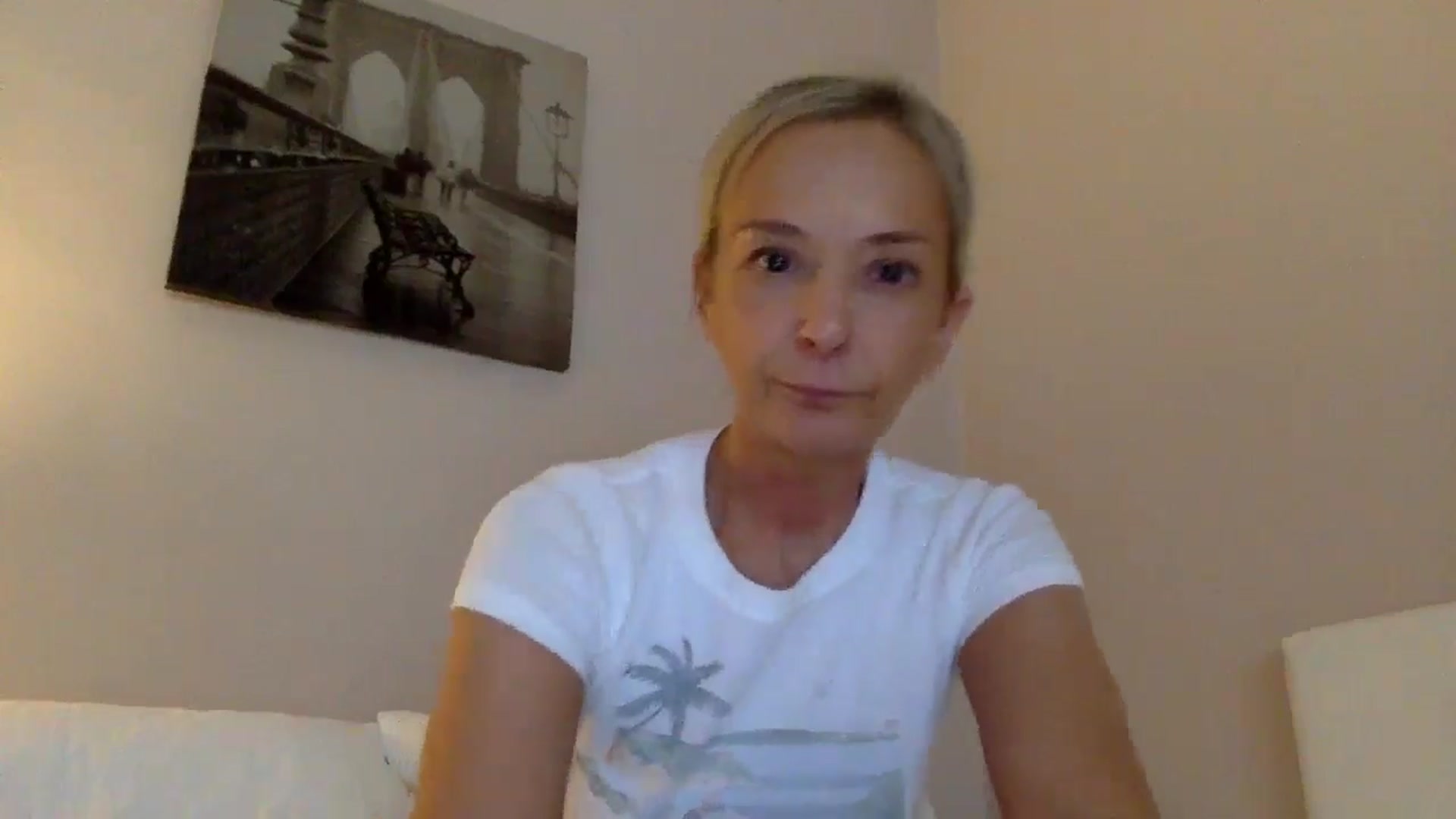 Gallery image thumbnail from Aimee_Angel's myfreecams stream on, 08/25/2024, 17:45 image 6 of 20