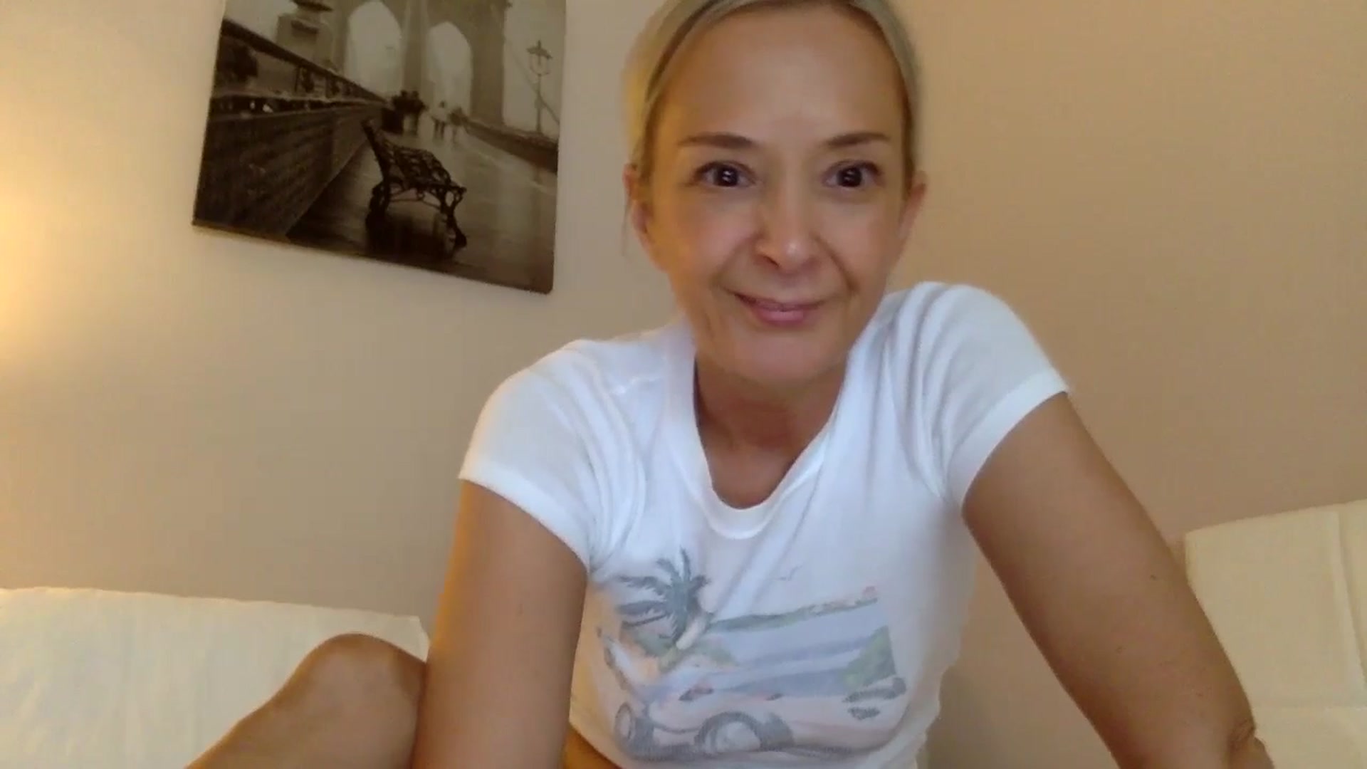 Gallery image thumbnail from Aimee_Angel's myfreecams stream on, 08/25/2024, 17:45 image 18 of 20
