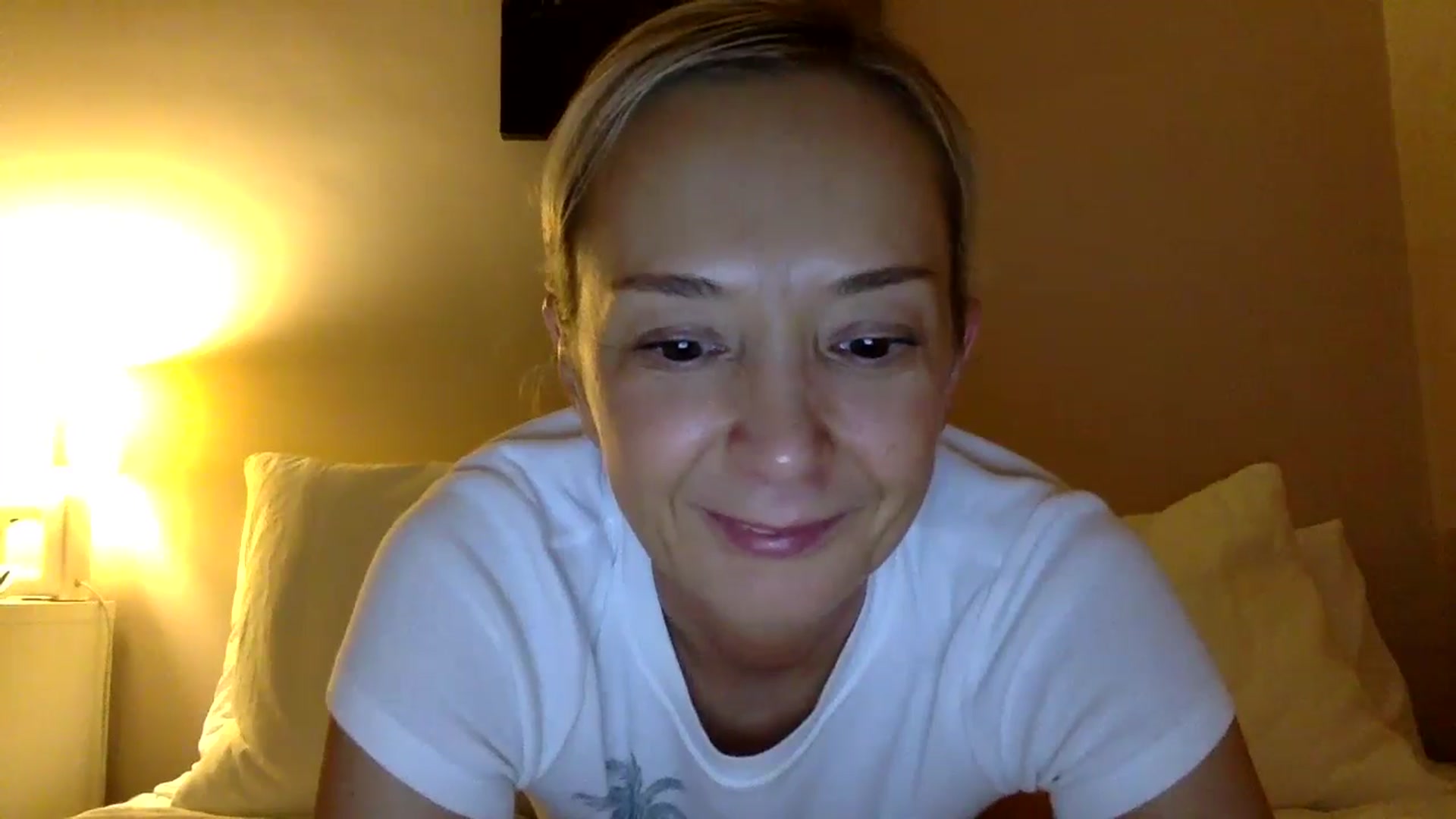 Gallery image thumbnail from Aimee_Angel's myfreecams stream on, 08/25/2024, 21:21 image 15 of 20