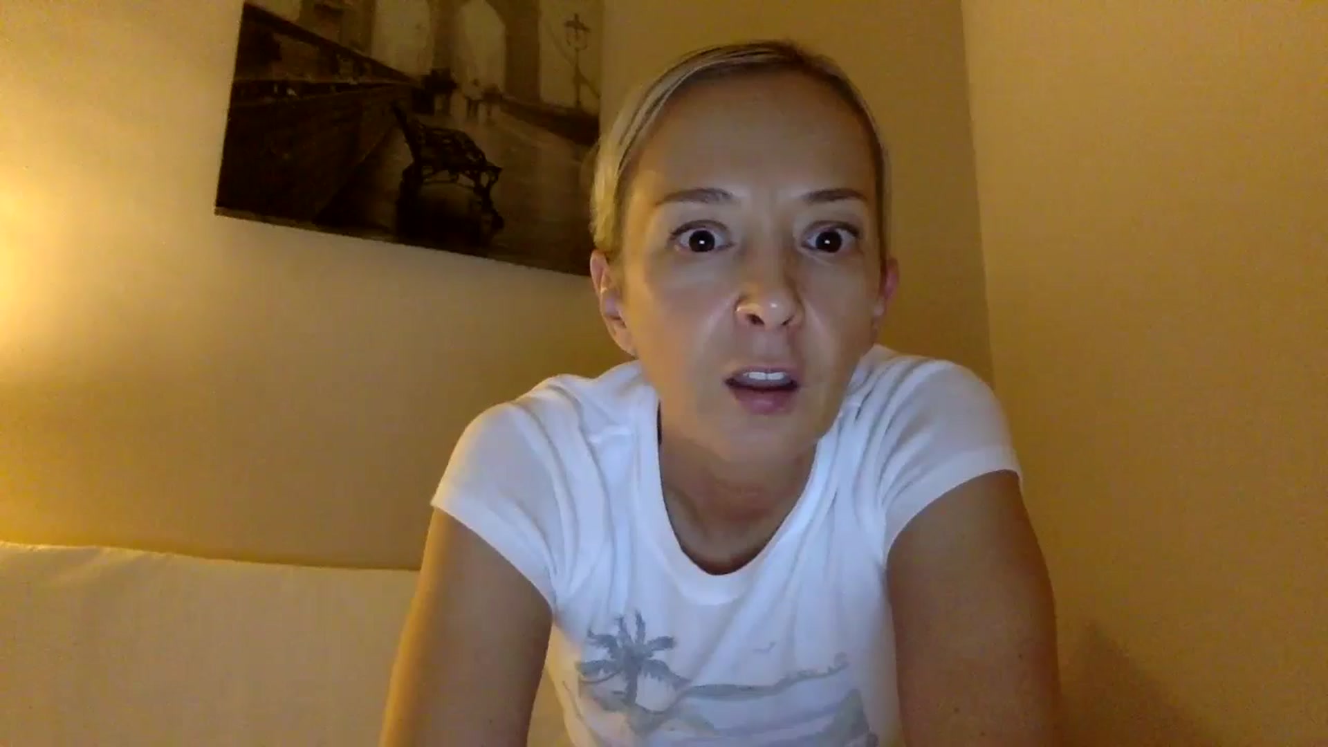 Gallery image thumbnail from Aimee_Angel's myfreecams stream on, 08/25/2024, 21:21 image 1 of 20