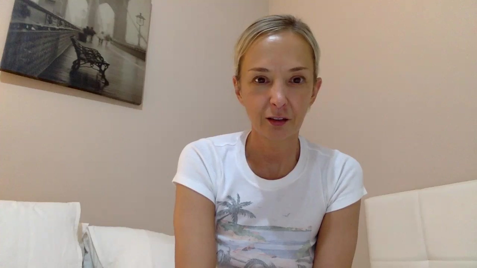 Gallery image thumbnail from Aimee_Angel's myfreecams stream on, 08/25/2024, 21:48 image 3 of 20