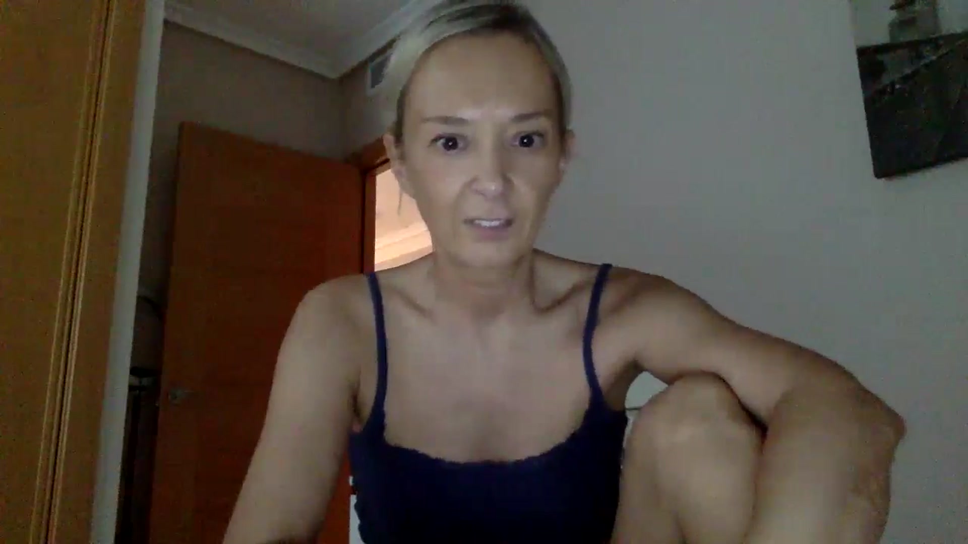 Gallery image thumbnail from Aimee_Angel's myfreecams stream on, 08/27/2024, 18:59 image 3 of 20