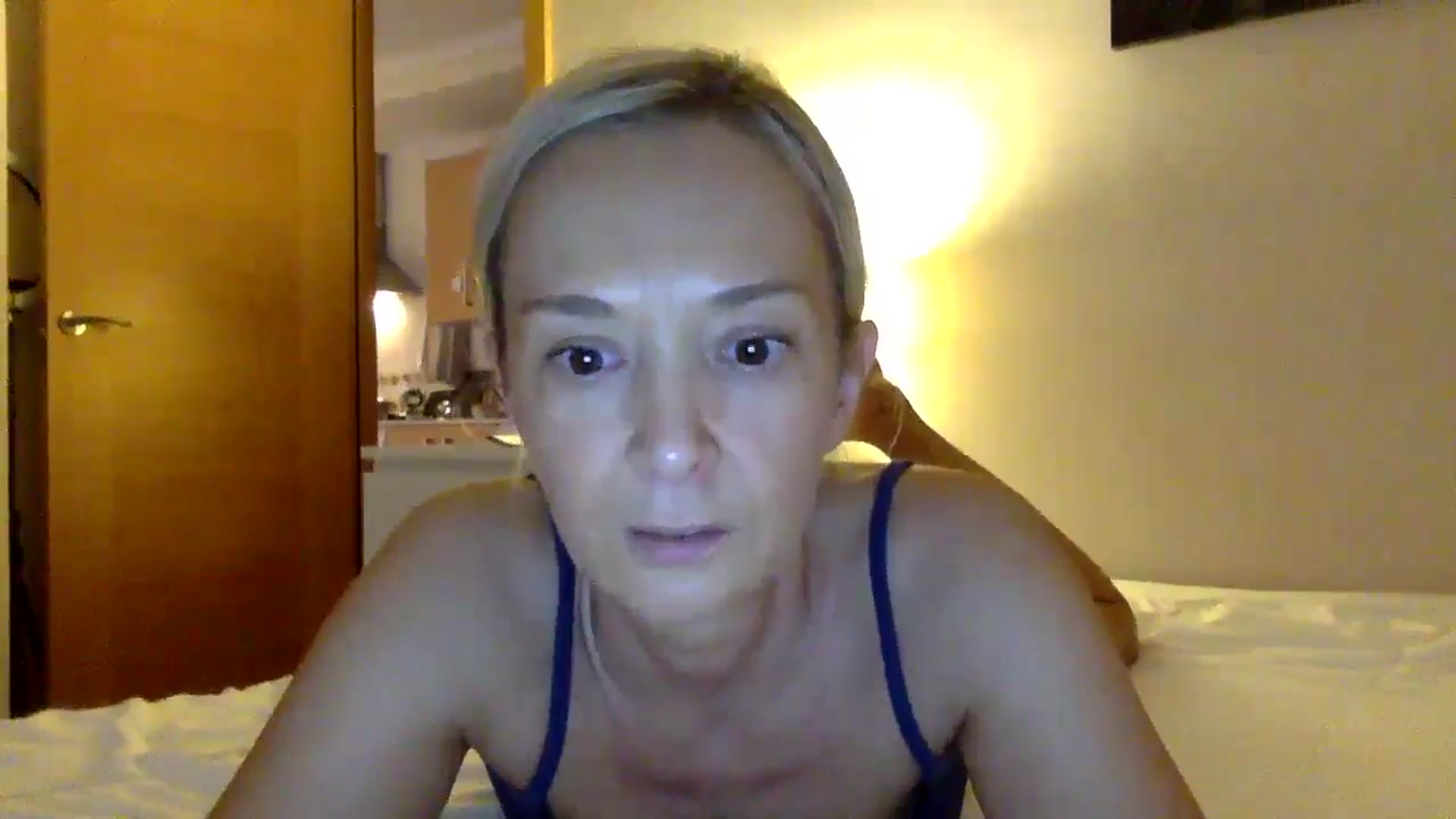 Gallery image thumbnail from Aimee_Angel's myfreecams stream on, 08/27/2024, 18:59 image 17 of 20