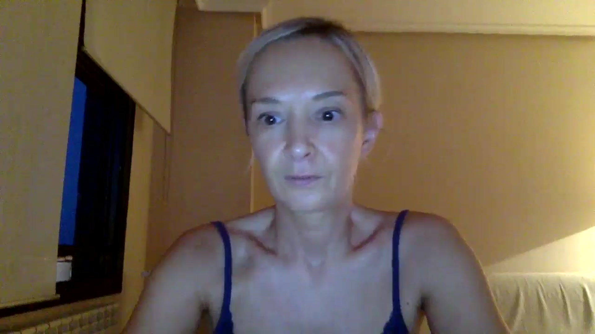 Gallery image thumbnail from Aimee_Angel's myfreecams stream on, 08/27/2024, 19:26 image 19 of 20