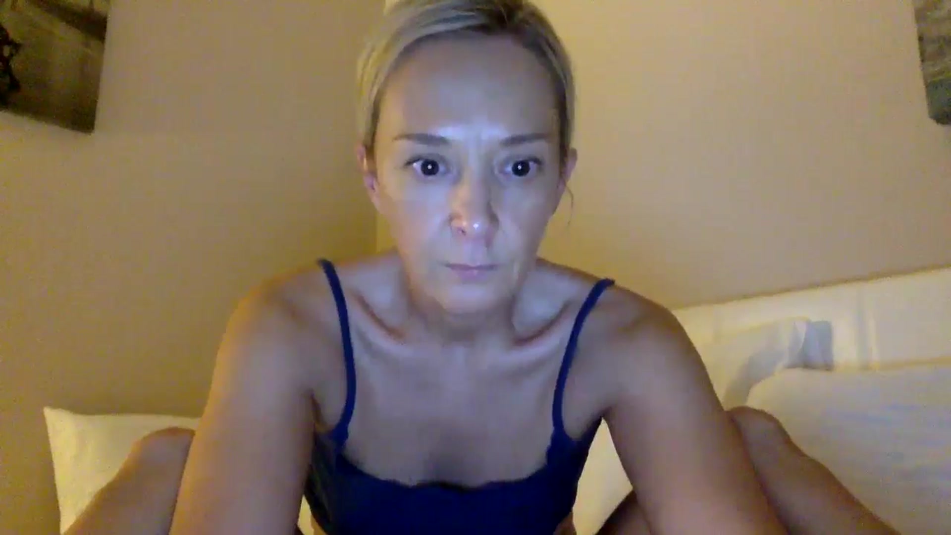 Gallery image thumbnail from Aimee_Angel's myfreecams stream on, 08/27/2024, 21:21 image 13 of 20