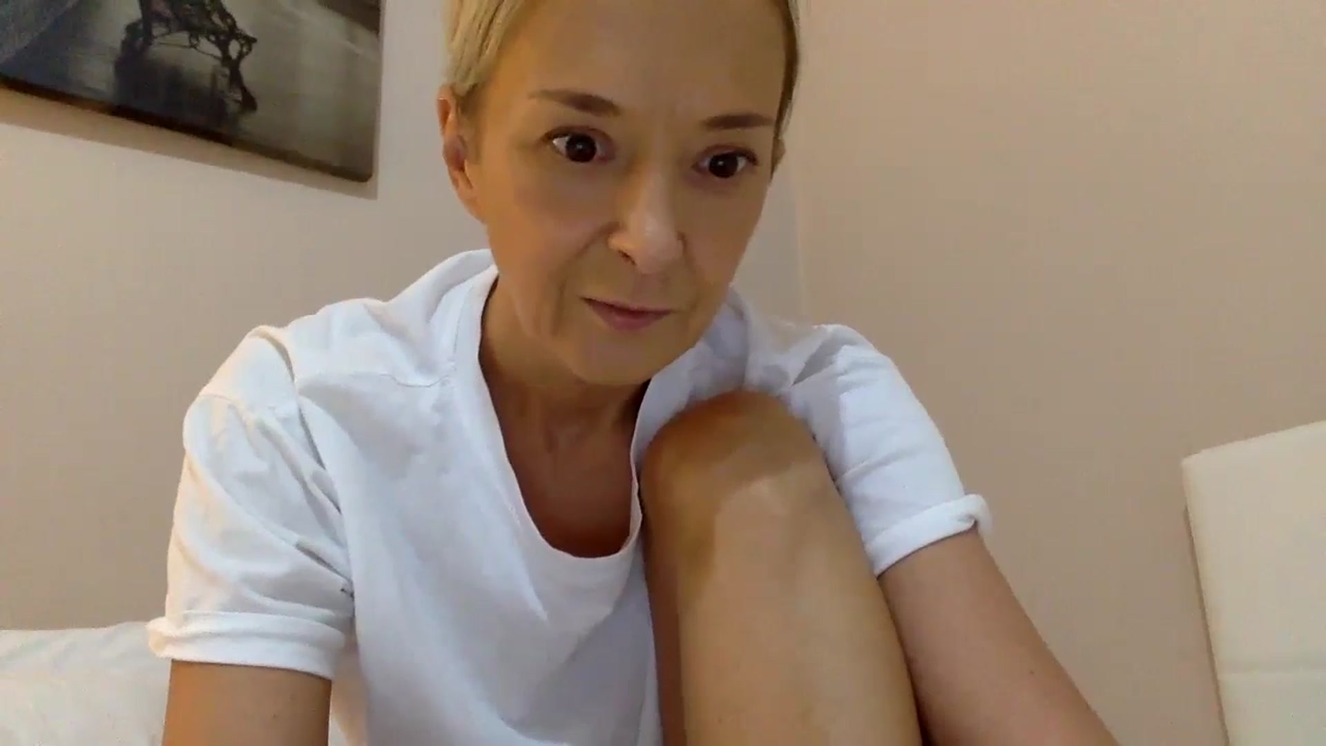 Gallery image thumbnail from Aimee_Angel's myfreecams stream on, 09/04/2024, 22:18 image 20 of 20